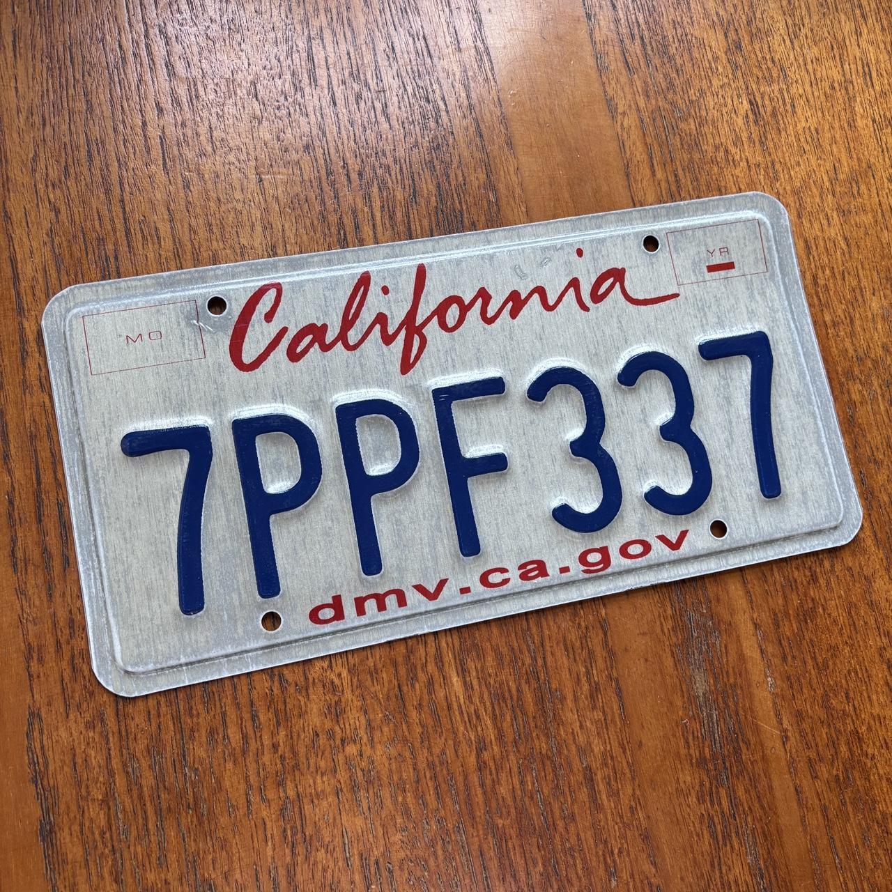 Vintage 90s USA California state American license plate