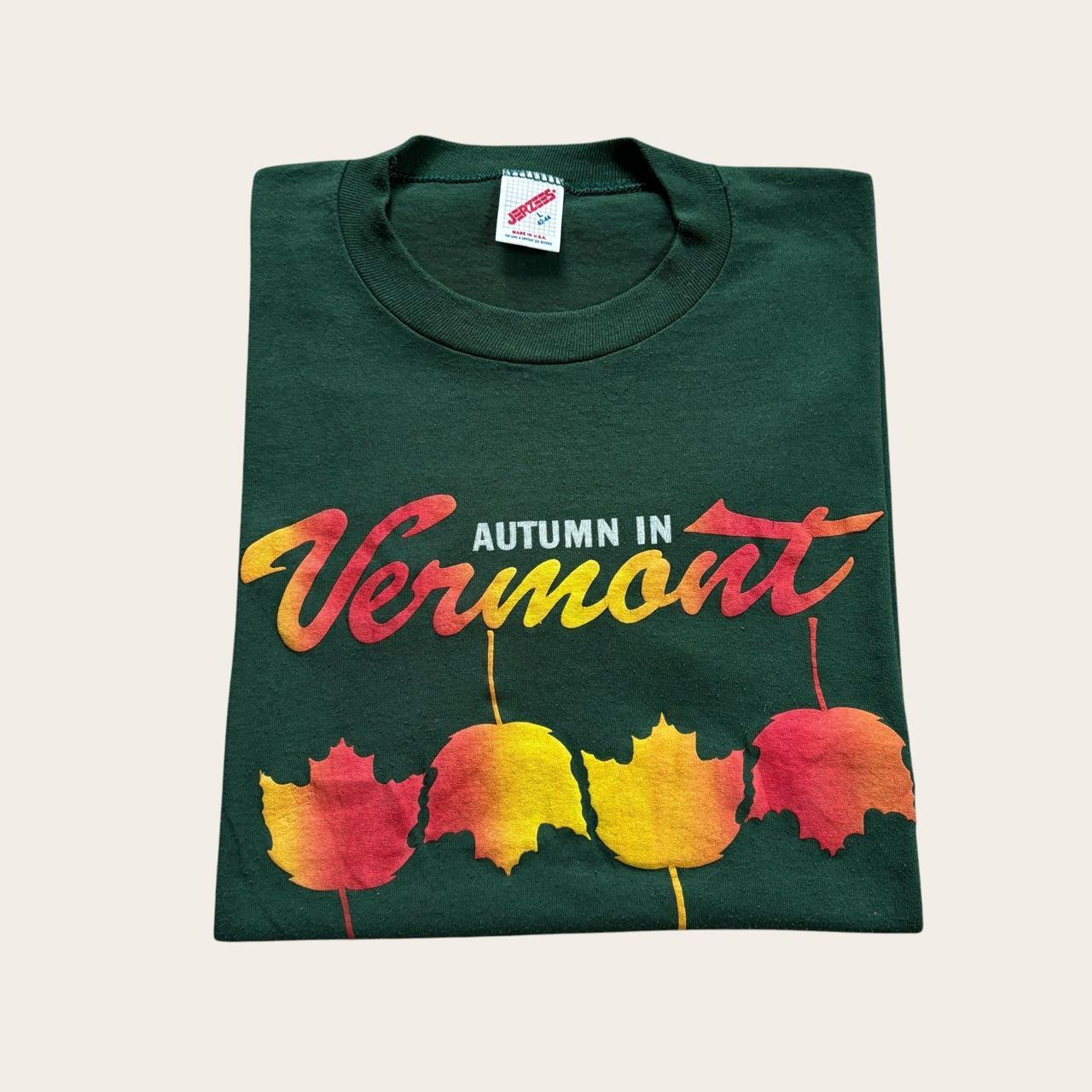 Vintage 90s USA autumn in Vermont fall leaves souvenir t-shirt