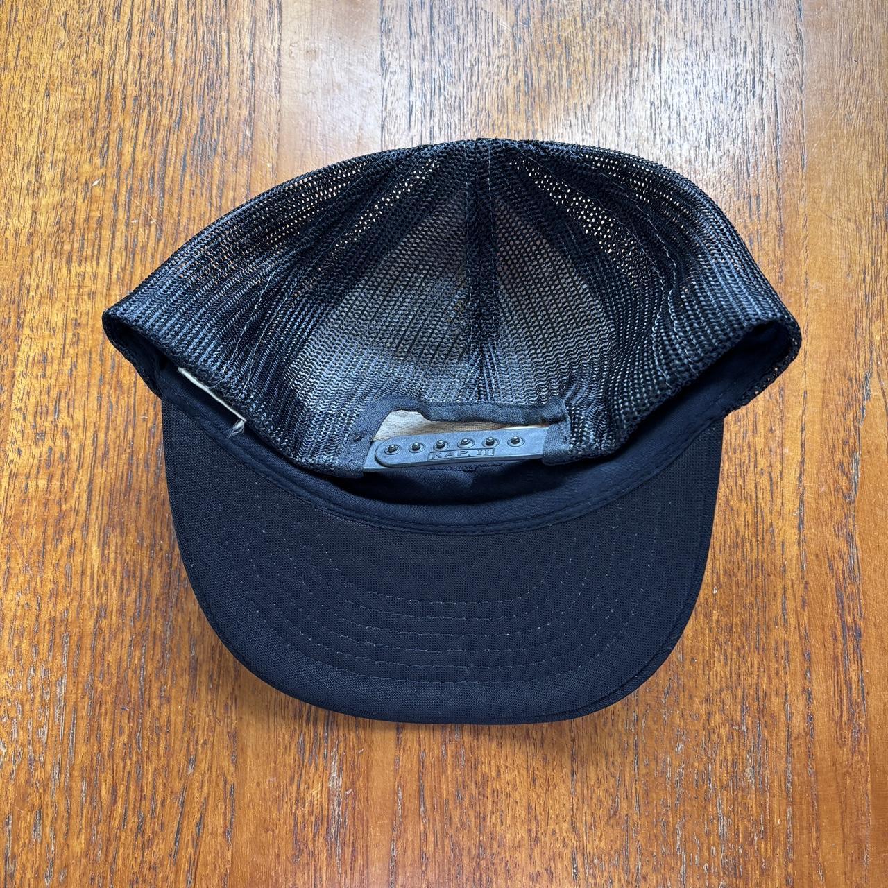 Vintage 80s USA Willie Nelson & Family country music trucker cap