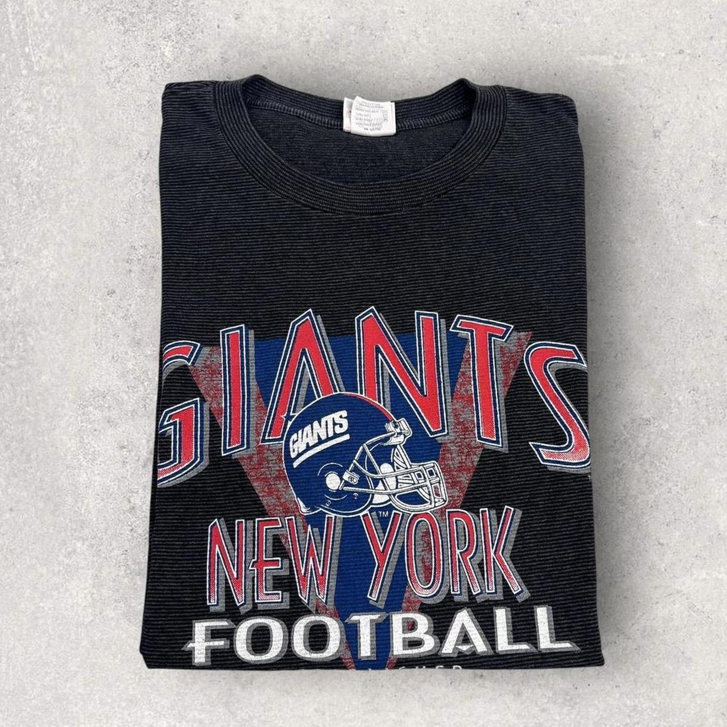 Vintage 90s USA New York Giants NFL American Football graphic t-shirt