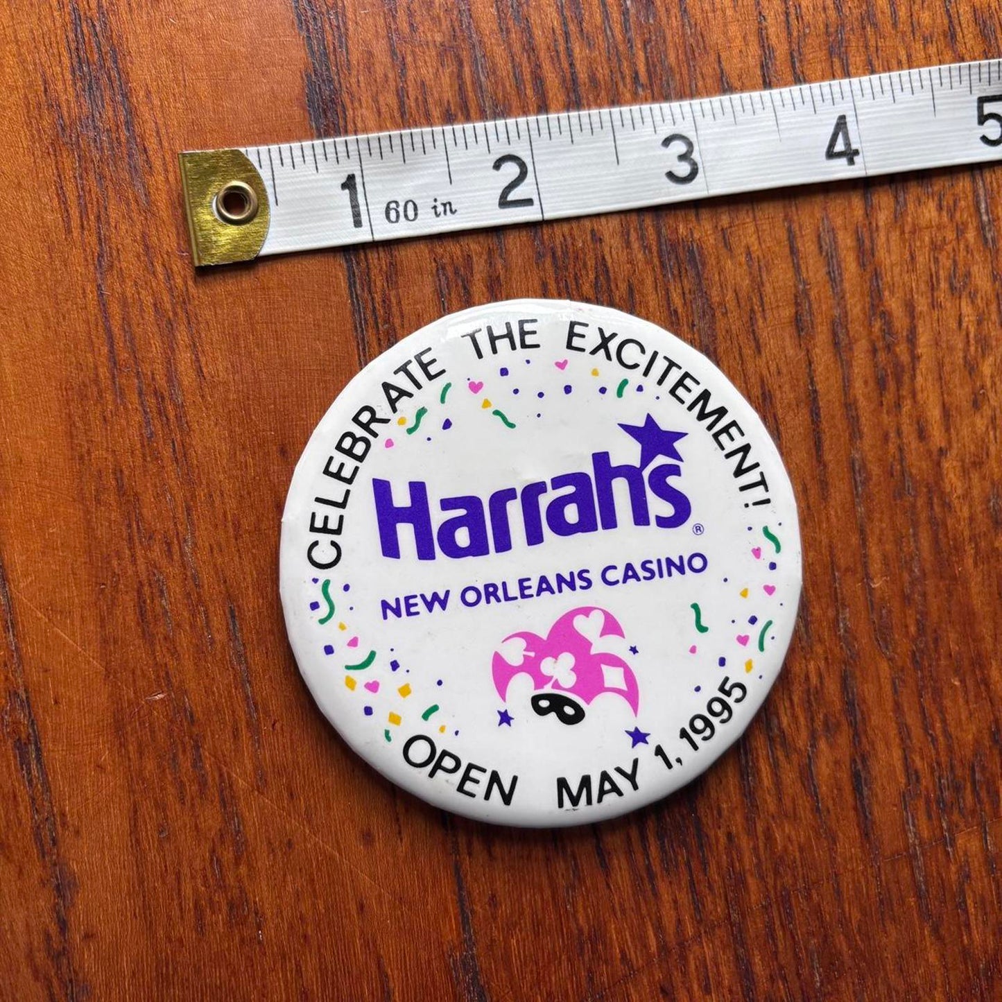 Vintage 90s USA Harrah’s Casino New Orleans Louisiana pin badge