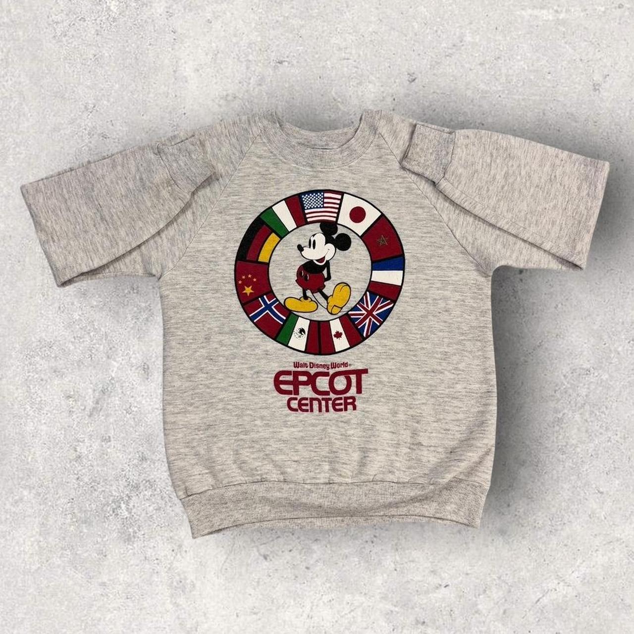 Vintage 90s USA Walt Disney World Epcot Center Mickey Mouse graphic sweatshirt