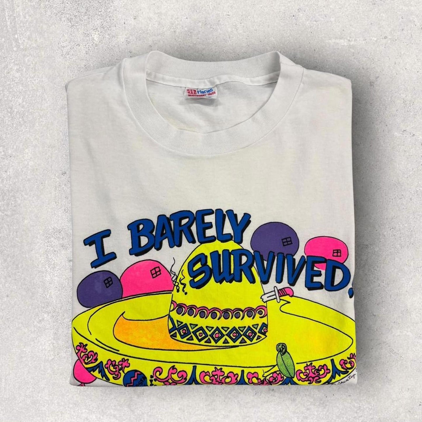 Vintage 90s USA I barely survived Fiesta 93 San Antonio Texas graphic t-shirt