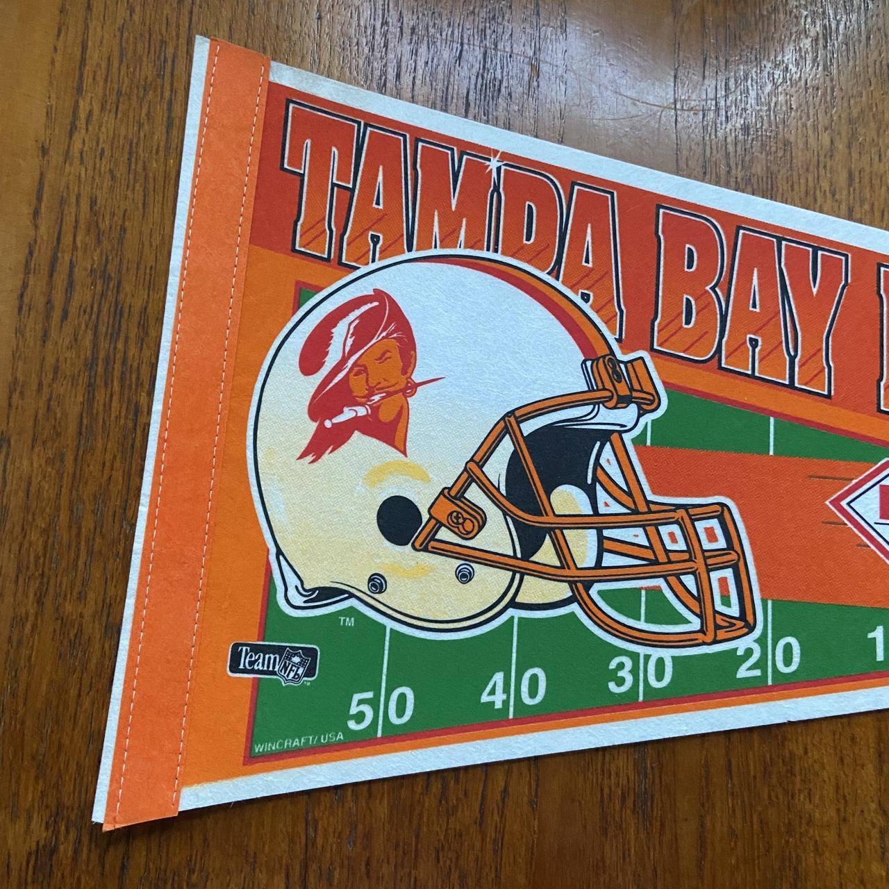 Vintage 90s USA Tampa Bay Buccaneers NFL American Football felt pennant