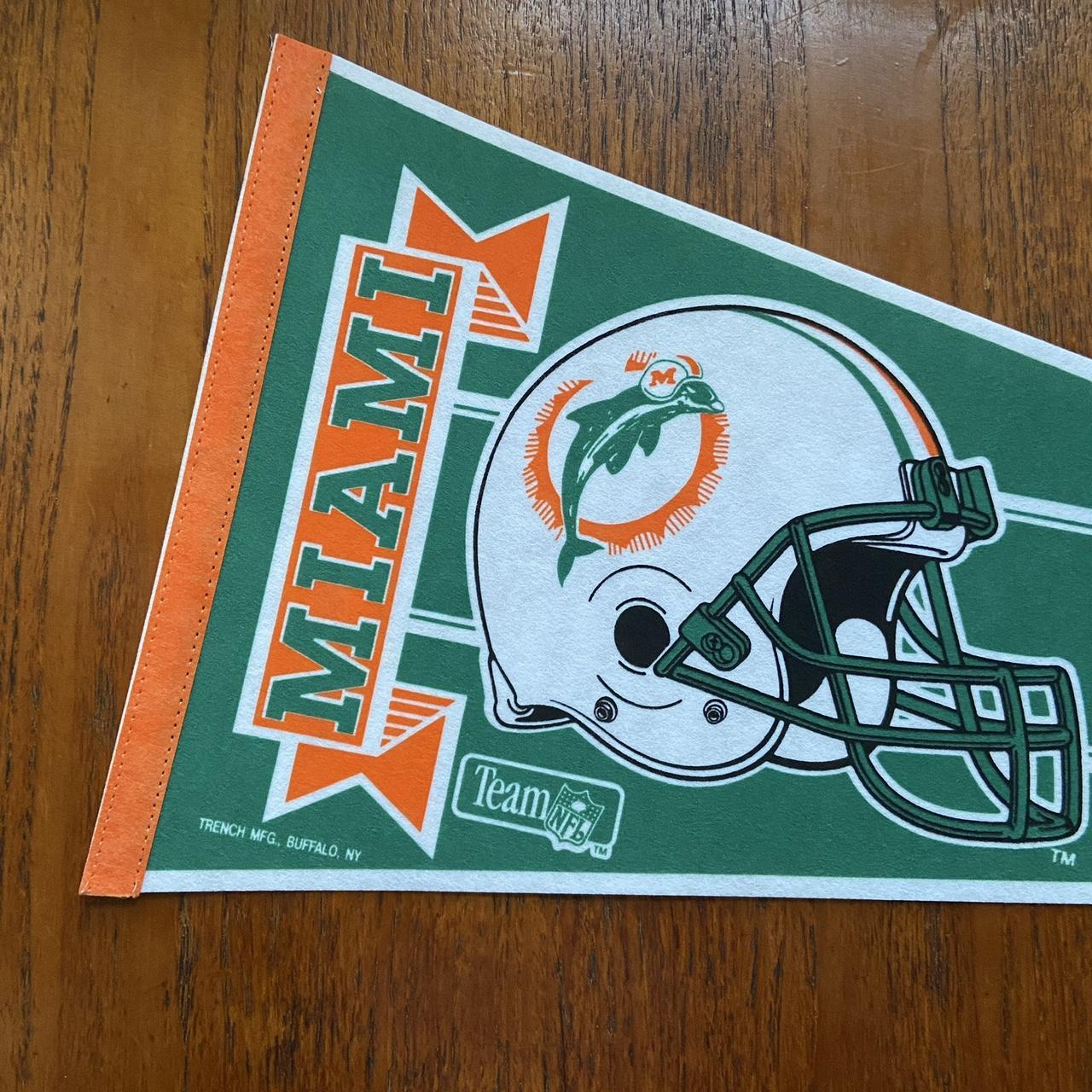 Vintage 90s USA Miami Dolphins NFL American Football felt pennant