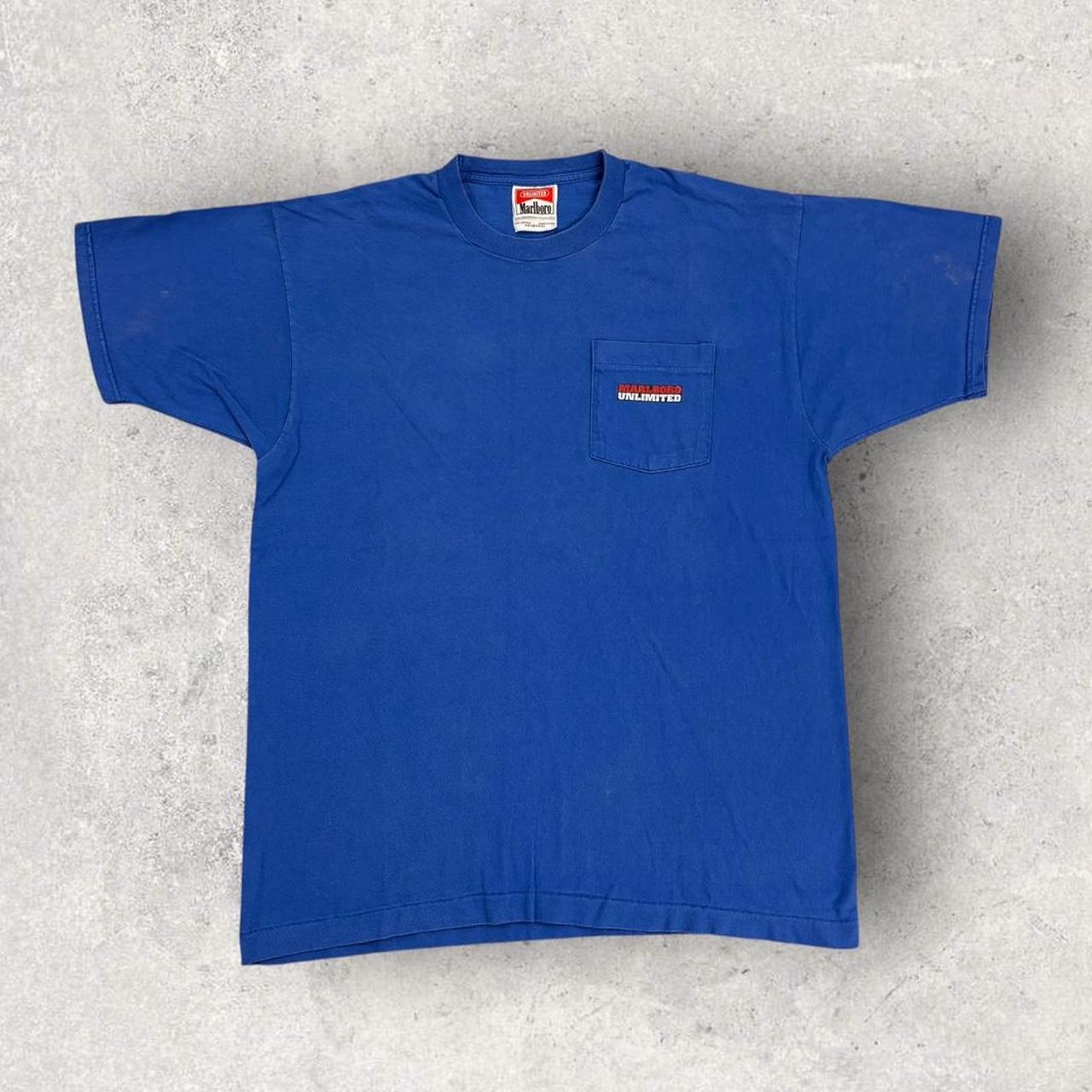 Vintage 90s USA Marlboro cigarettes unlimited wolf howl graphic pocket t-shirt