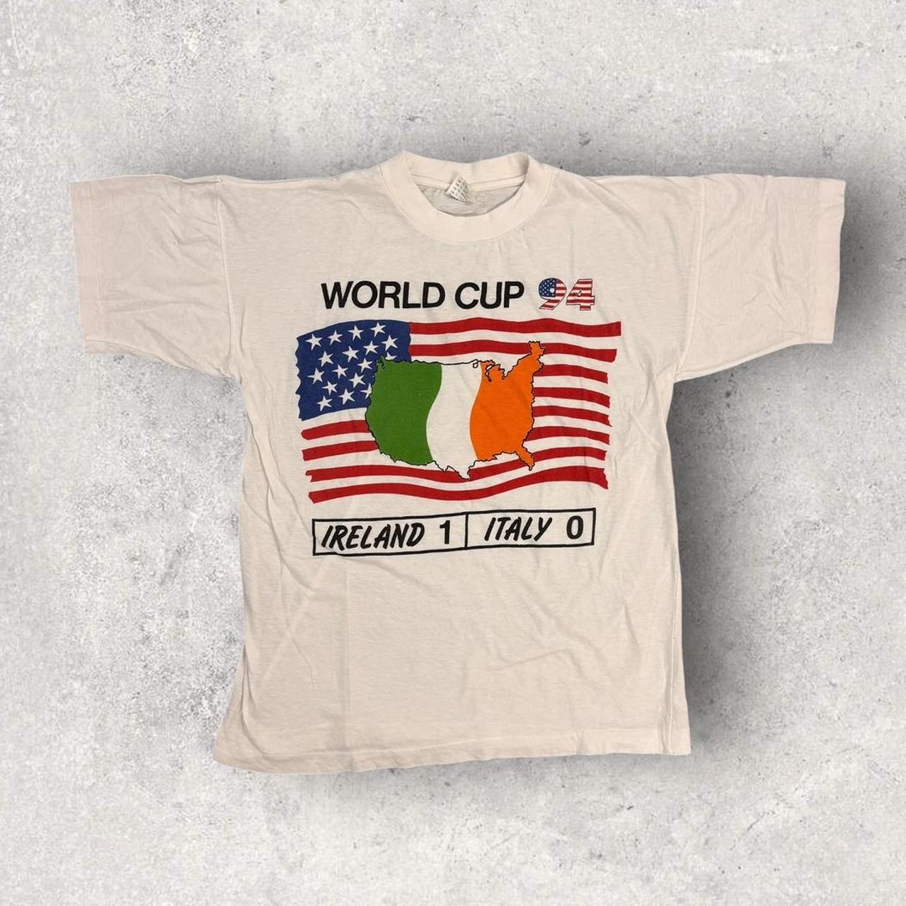 Vintage 90s USA World Cup 94 football tournament graphic t-shirt
