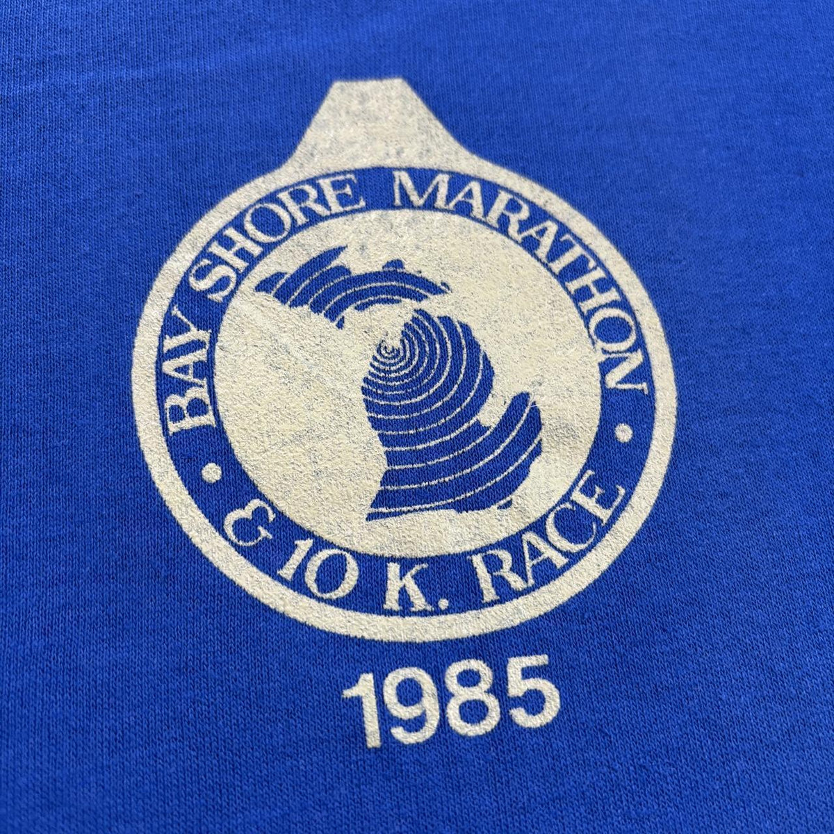 Vintage 80s USA Bay Shore Marathon Michigan road race running t-shirt