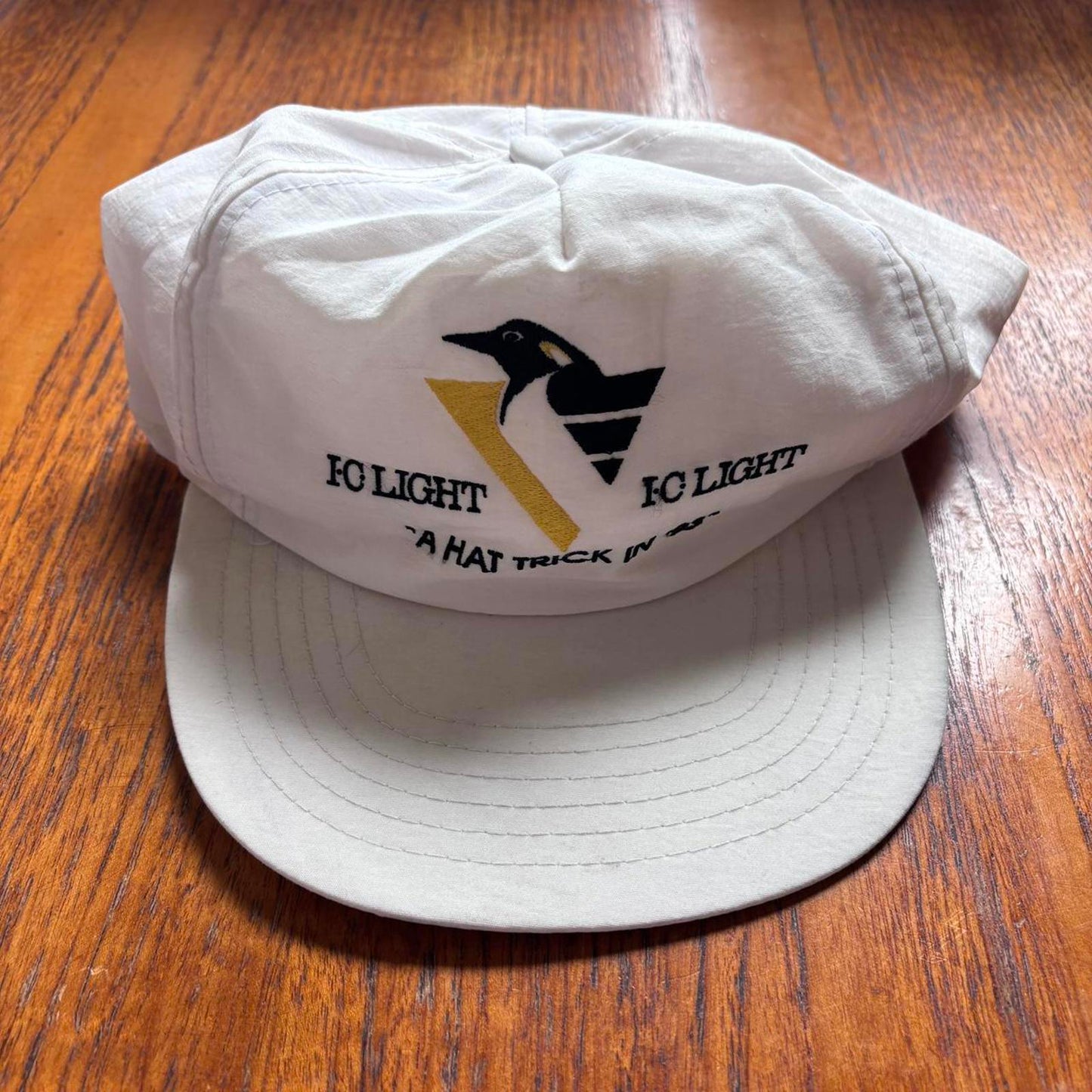 Vintage 90s USA Pittsburgh Penguins NHL ice hockey promotional baseball cap