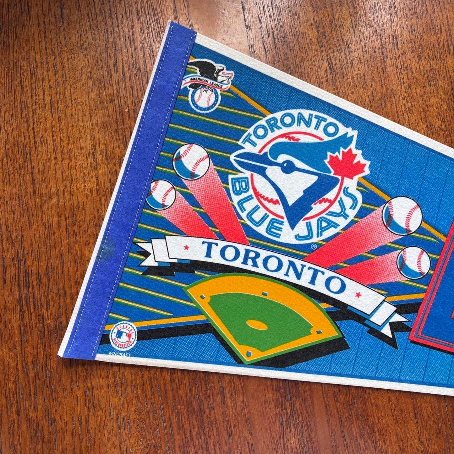 Vintage 90s Toronto Blue Jays Canada Major League Baseball MLB felt pennant