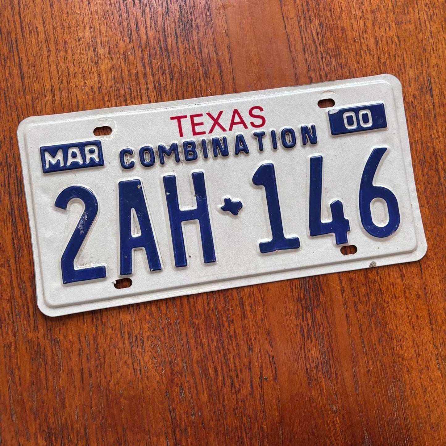 Vintage Y2K USA Texas lone star state American license plate