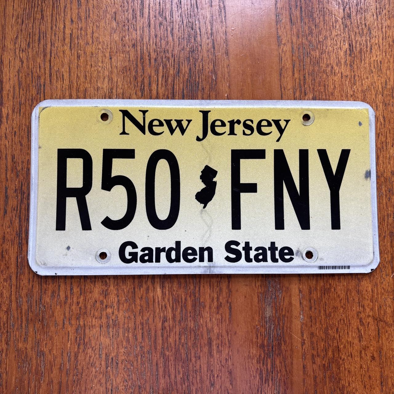 Vintage Y2K New Jersey Garden state American license plate
