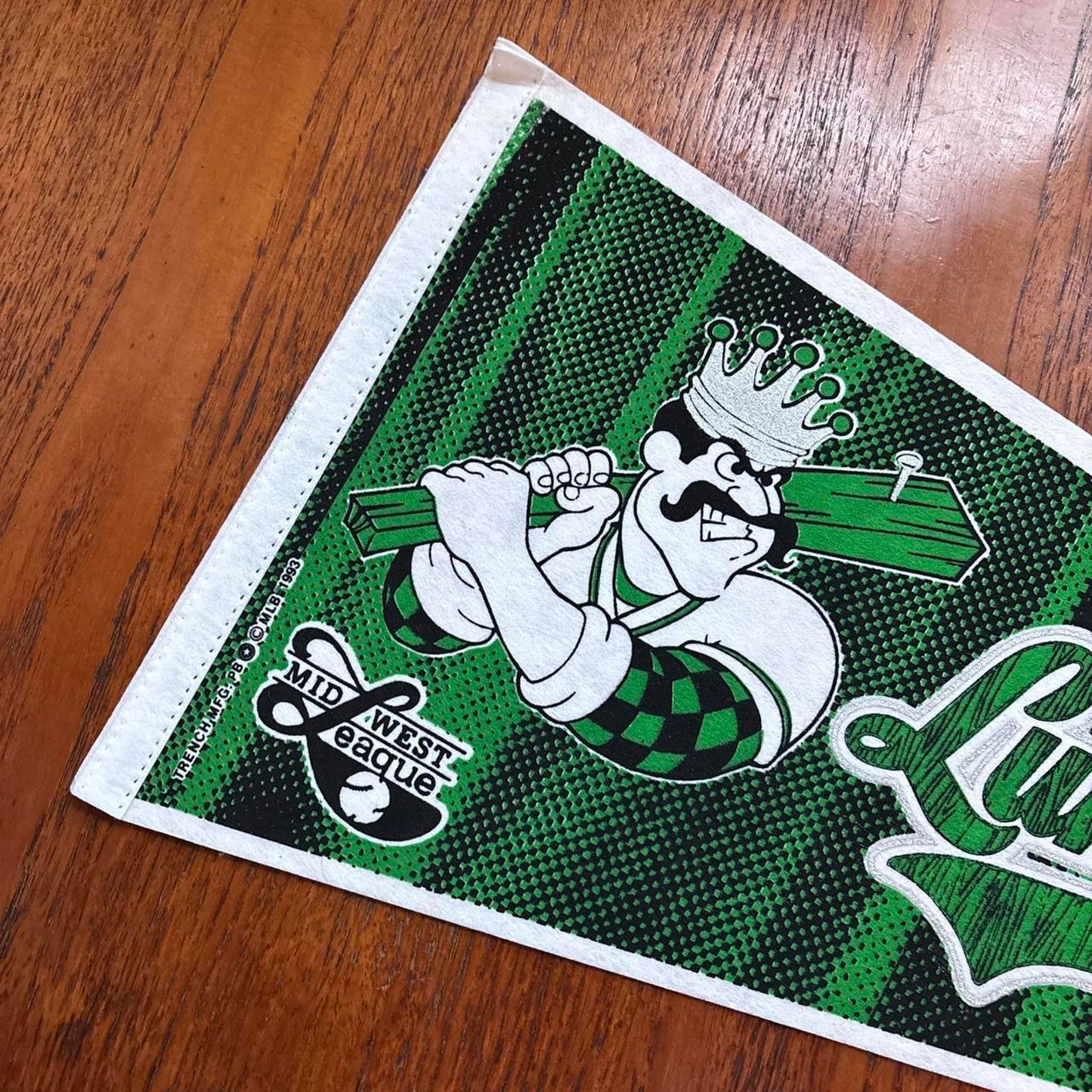 Vintage 90s USA Clinton Lumber Kings minor league baseball felt pennant