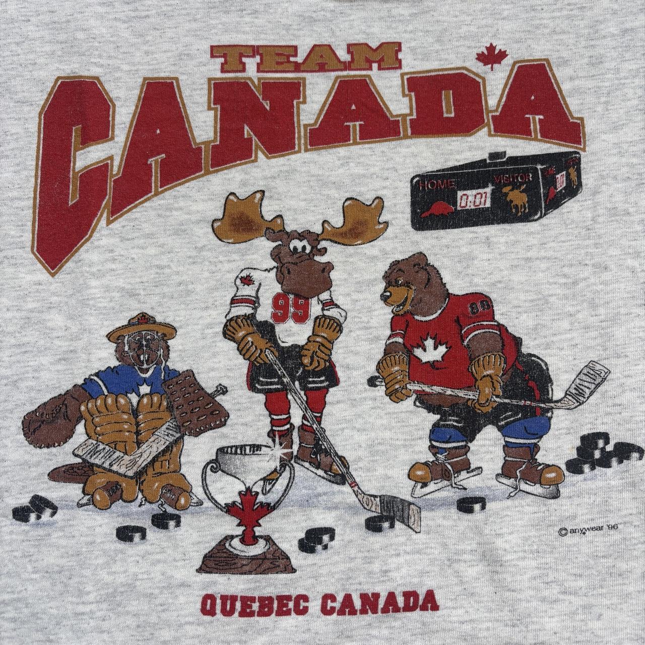 Vintage Team Canada Quebec ice hockey animal t-shirt