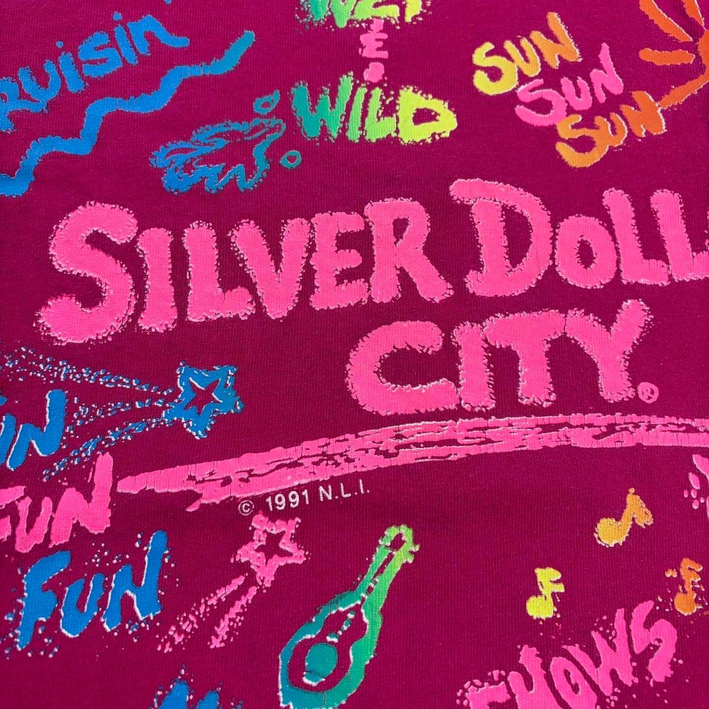 Vintage 90s USA Silver Dollar city theme park Branson Missouri tourist t-shirt