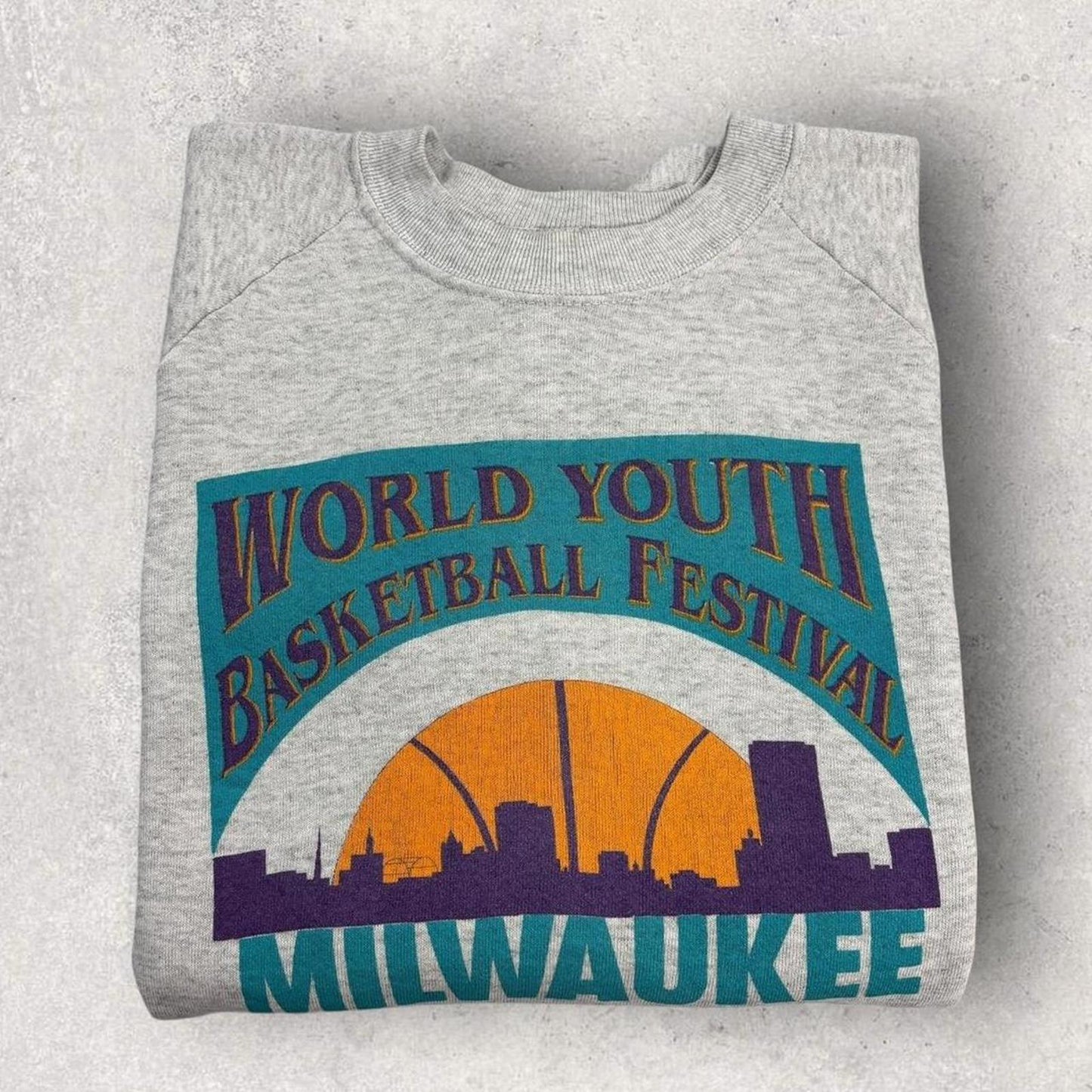 Vintage 90s USA world youth basketball festival Milwaukee graphic sweatshirt