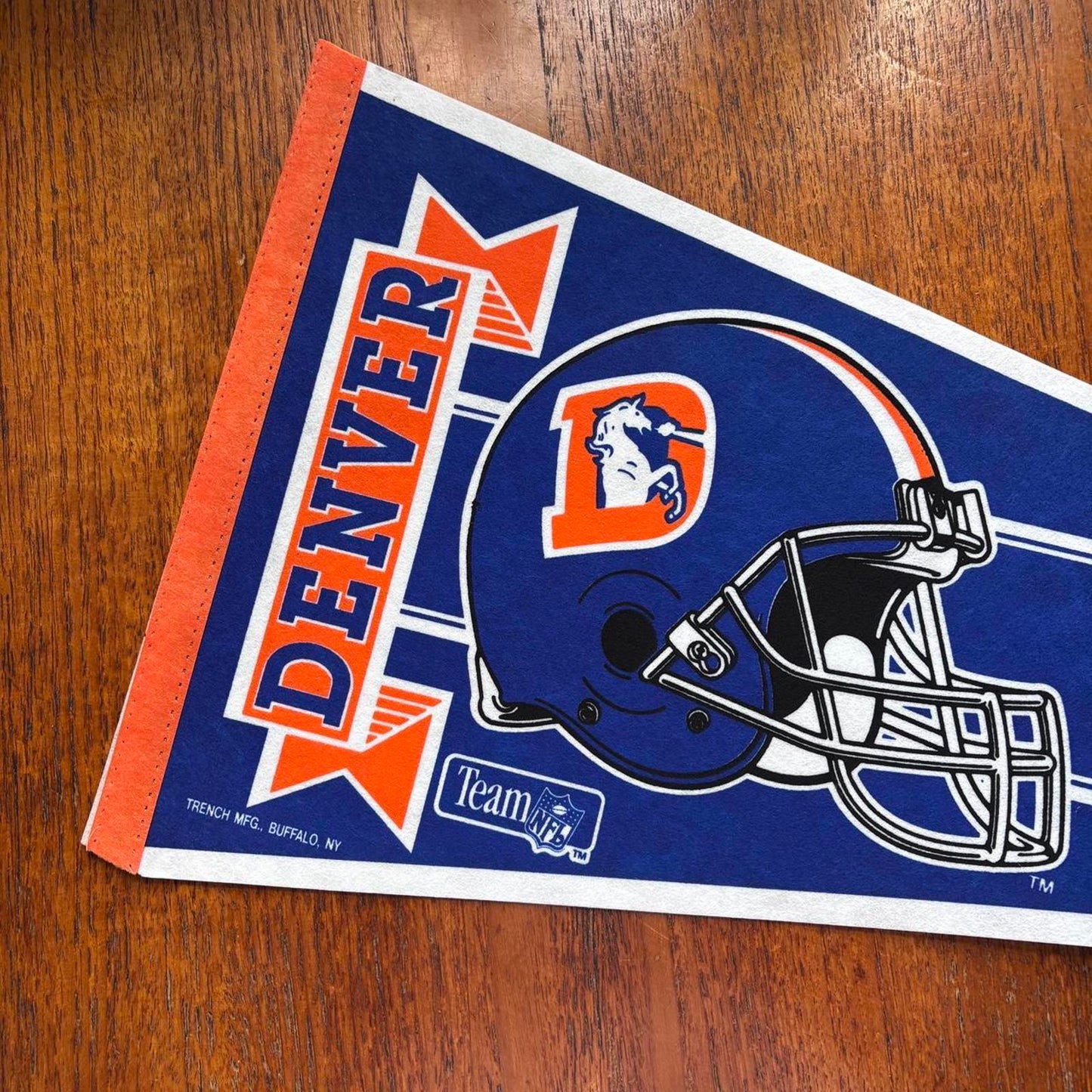 Vintage 90s USA Denver Broncos NFL American Football pennant