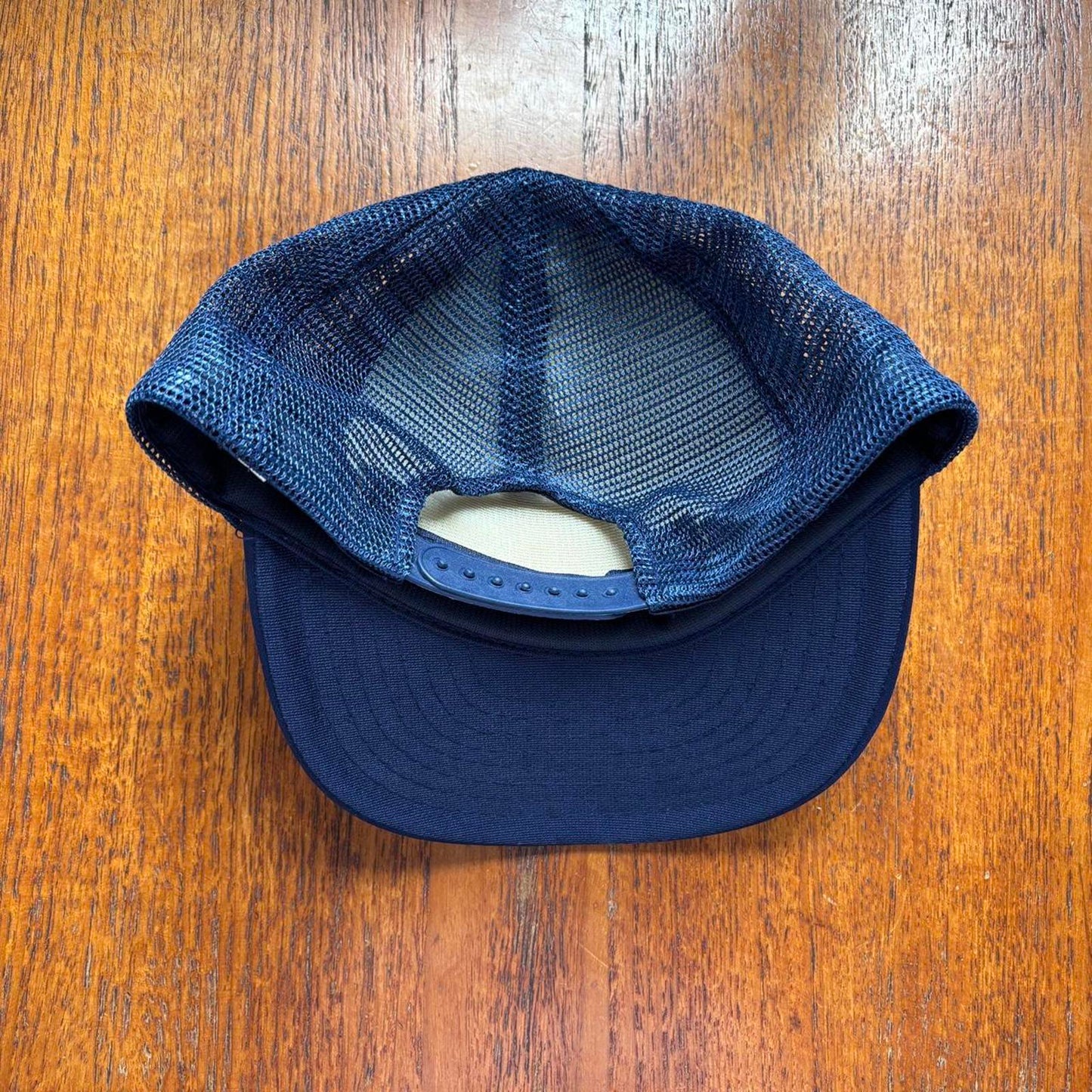 Vintage 90s USA Tucker Warehouse logistics workwear graphic trucker cap
