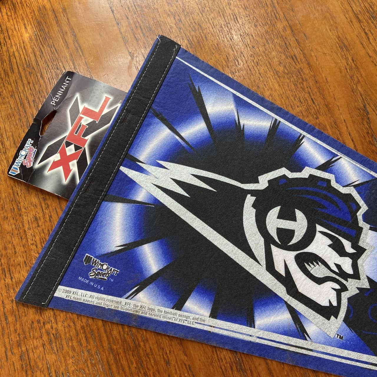 Vintage Y2K 2000s USA New York New Jersey Hitmen XFL American Football felt pennant