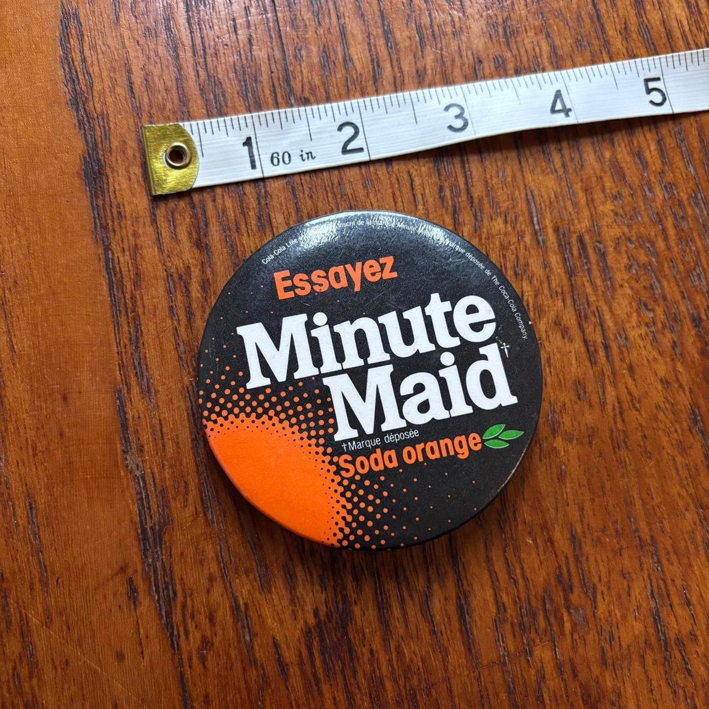 Vintage 90s Try Minute Made Orange juice promotional French pin badge