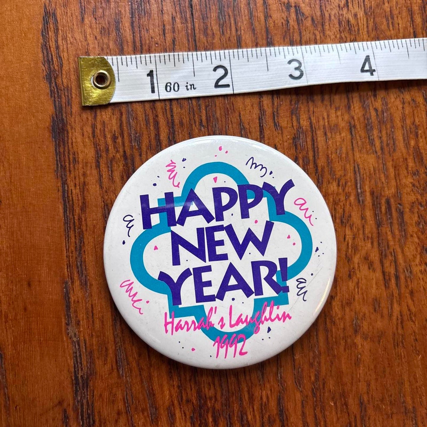 Vintage 90s USA Happy New Year Harrah’s Casino Hotel Laughlin Nevada pin badge