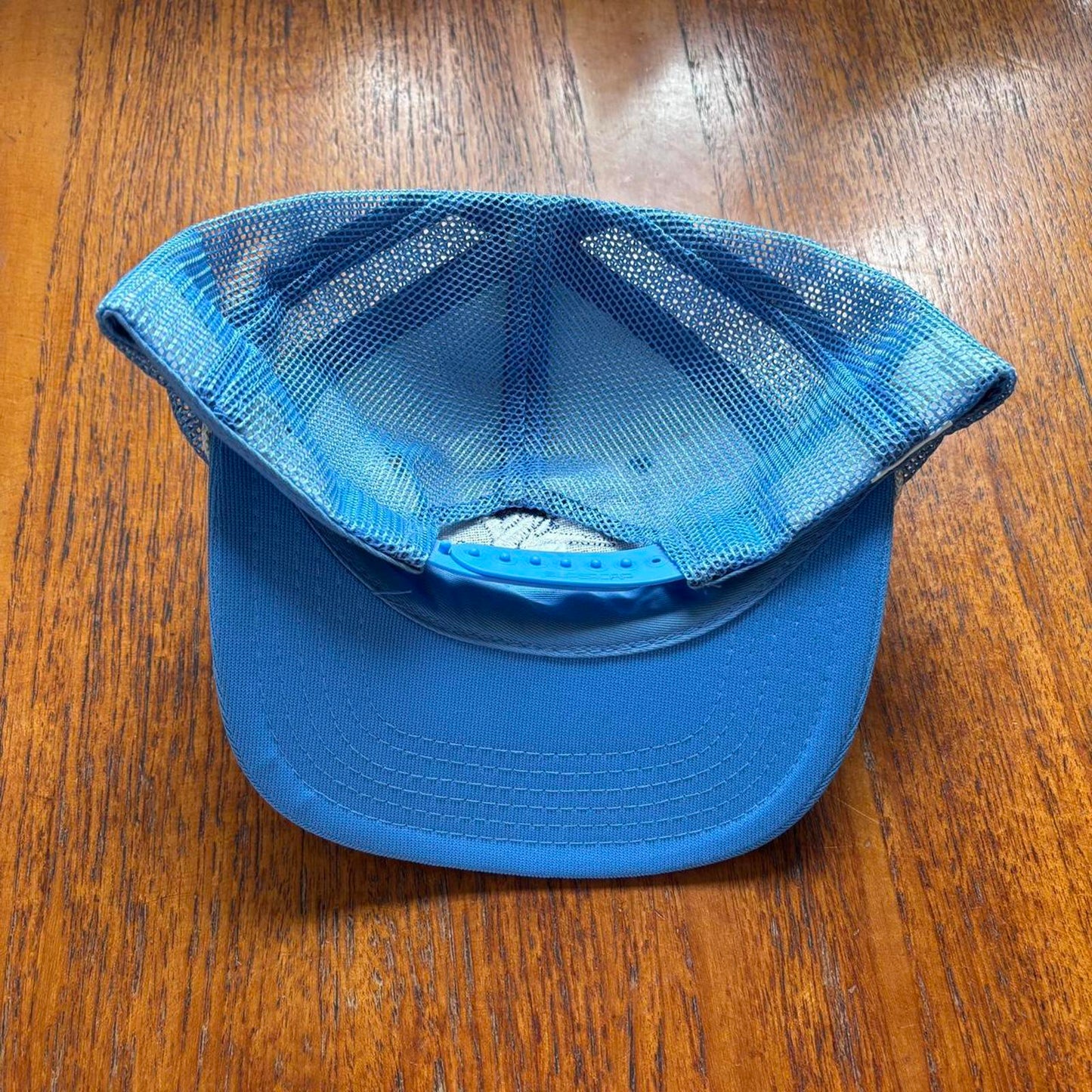 Vintage 90s USA Beechcraft Starship One flight aeroplane graphic trucker cap