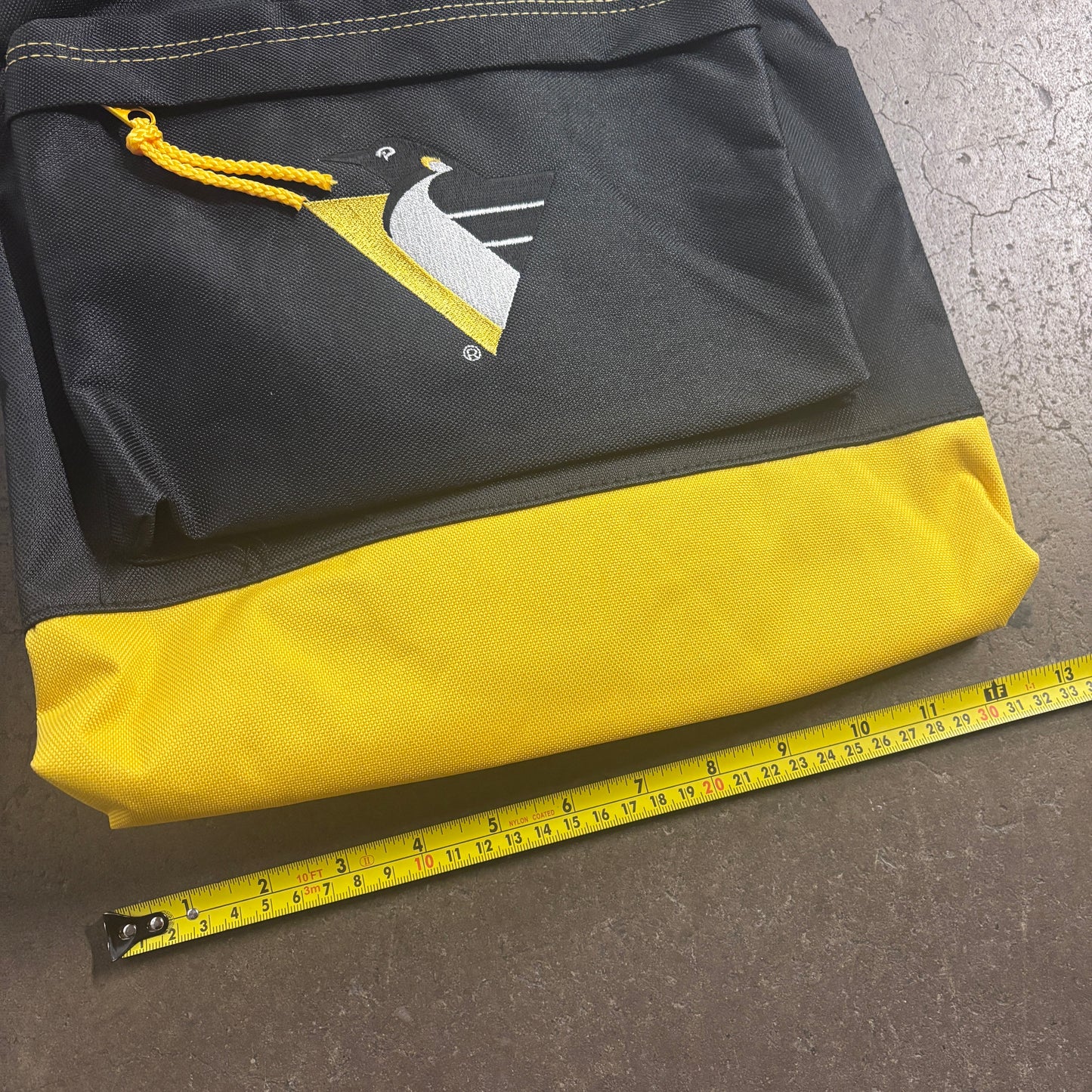 Vintage 90s USA Pittsburgh Penguins NHL Ice Hockey Backpack (Deadstock)