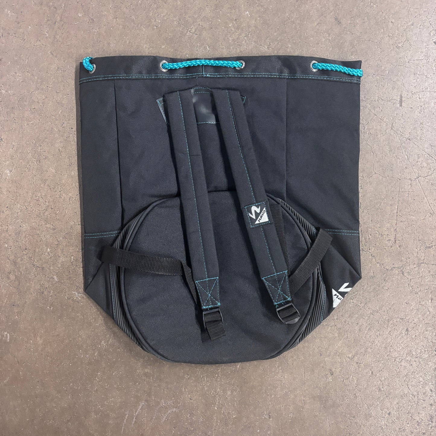 Vintage 90s USA Anaheim Mighty Ducks NHL Ice Hockey Backpack (Deadstock)