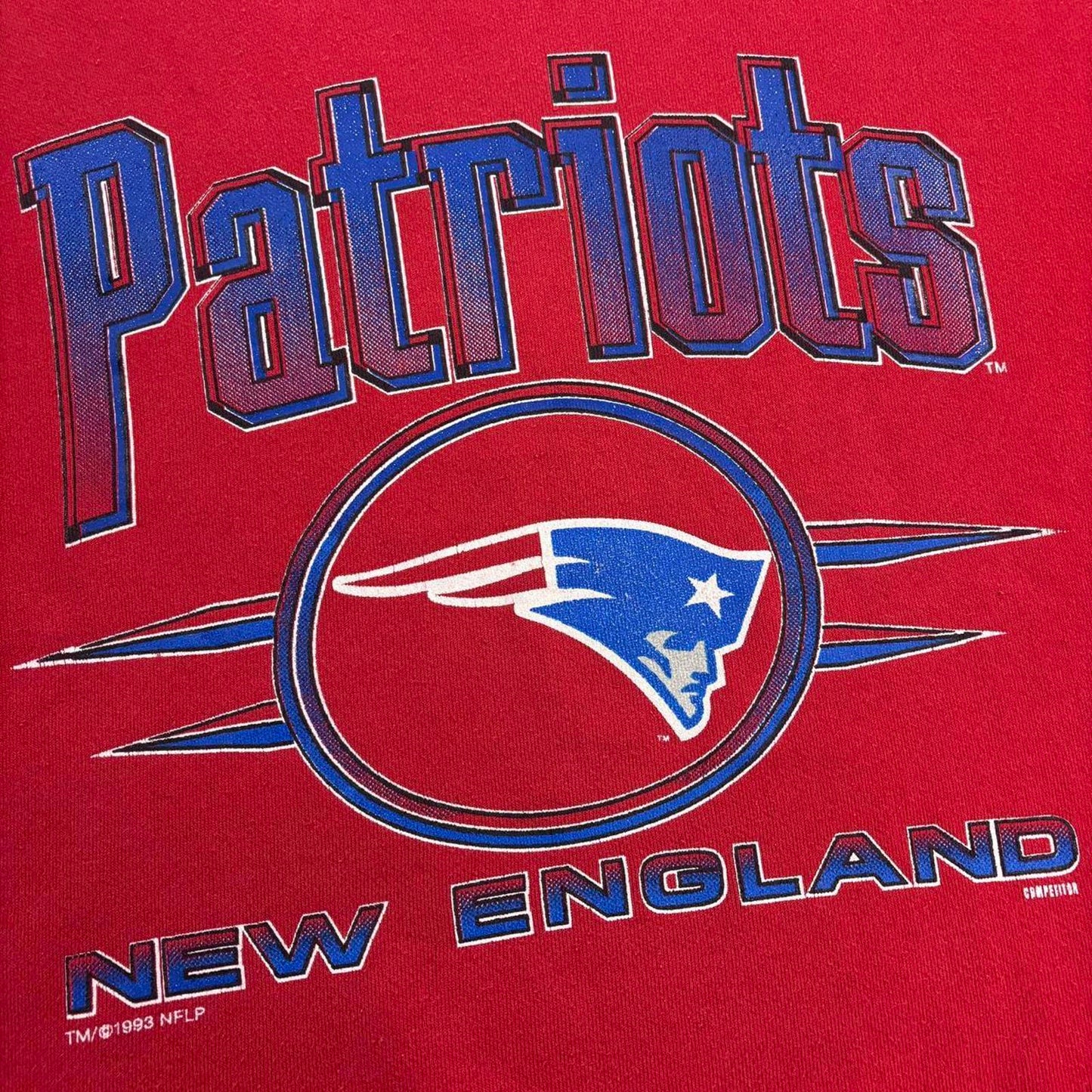 Vintage 90s USA New England Patriots NFL American Football graphic sweatshirt