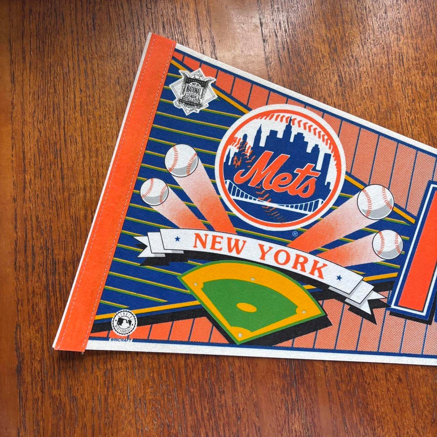 Vintage 90s USA New York Mets MLB baseball pennant