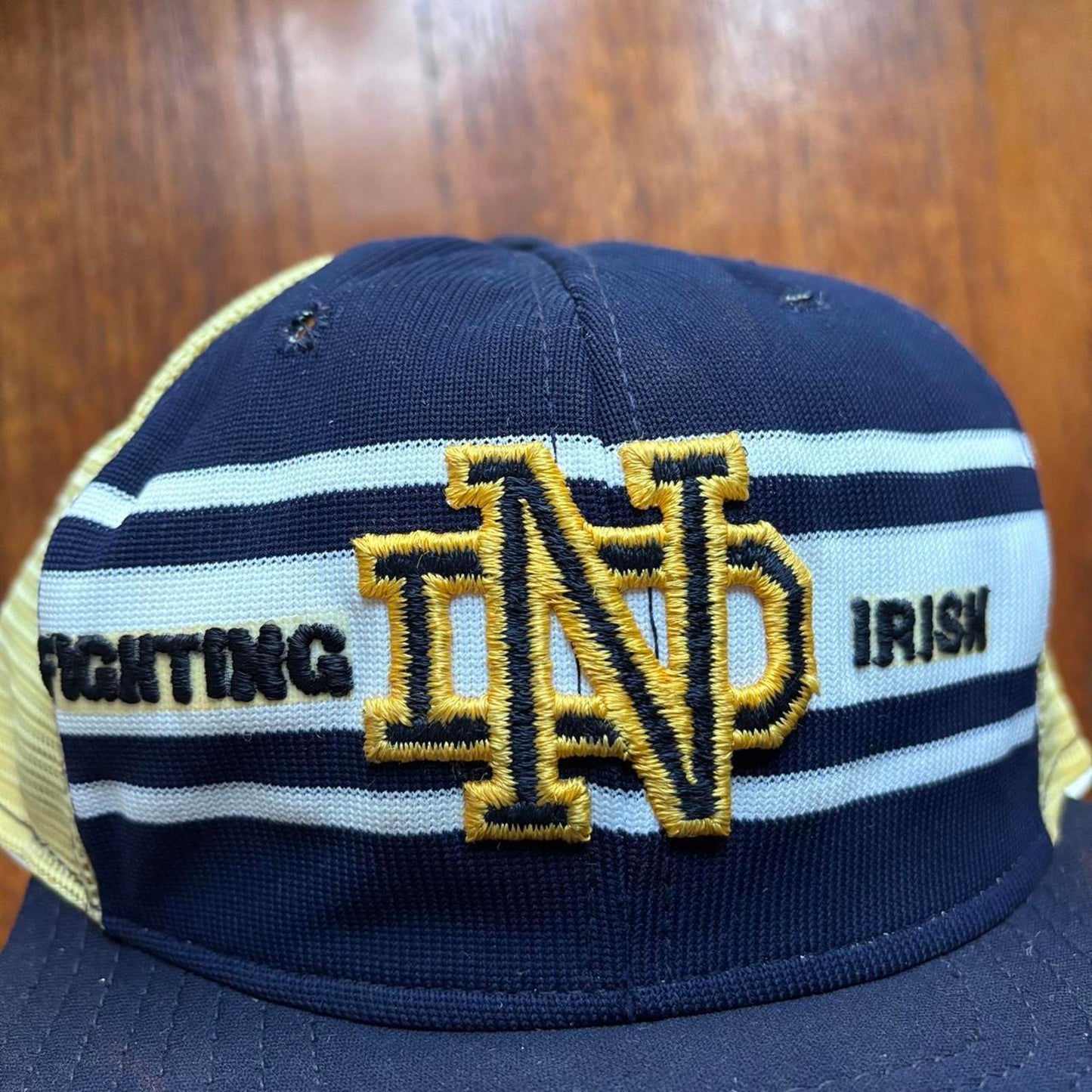 Vintage 90s USA University of Notre Dame fighting Irish varsity trucker cap