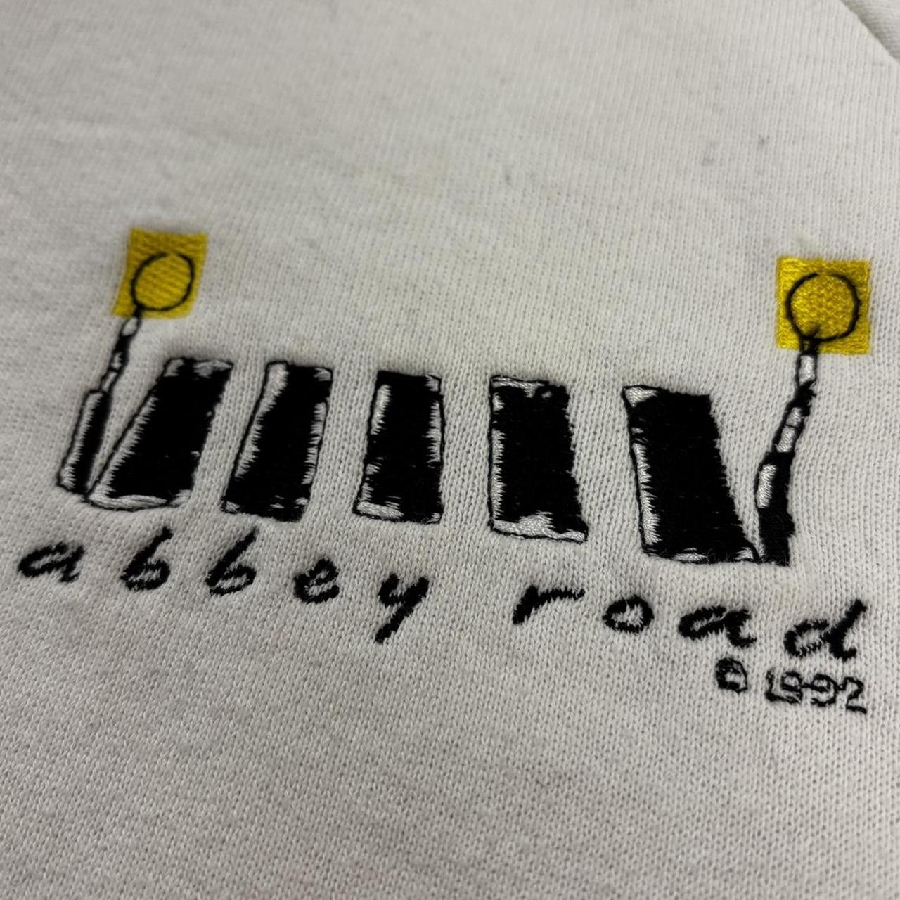 Vintage 90s The Beatles Abbey Road album reissue remastered promotional sweatshirt