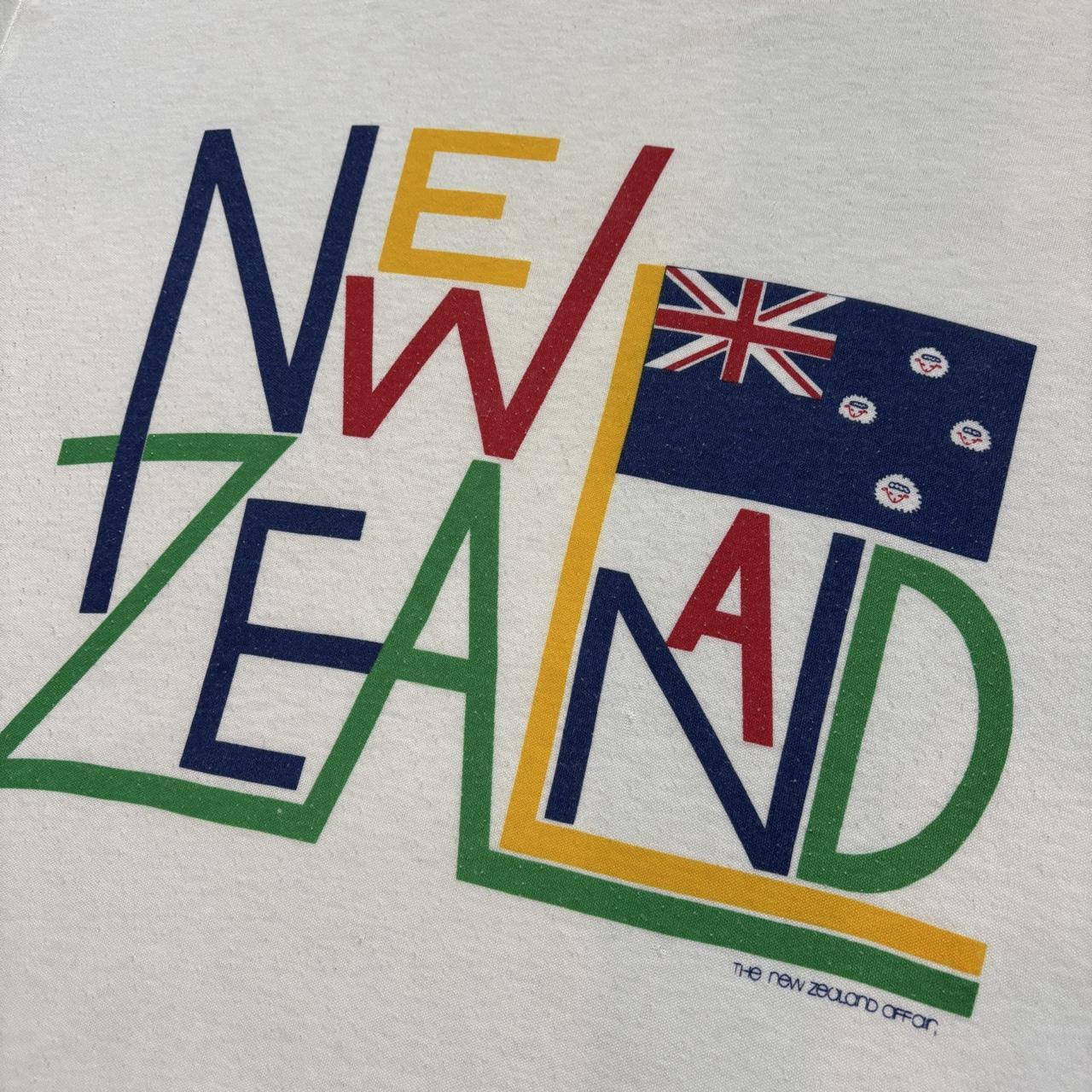 Vintage 90s New Zealand tourist souvenir t-shirt