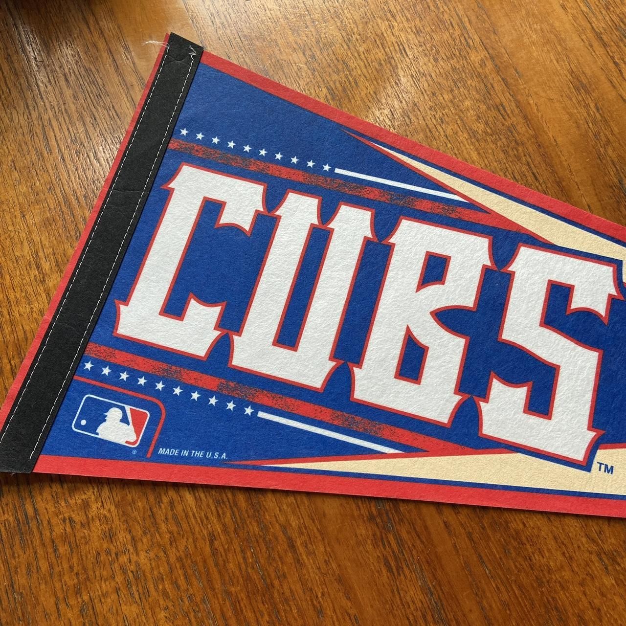 Vintage Y2K 2000s Chicago Cubs baseball MLB felt pennant