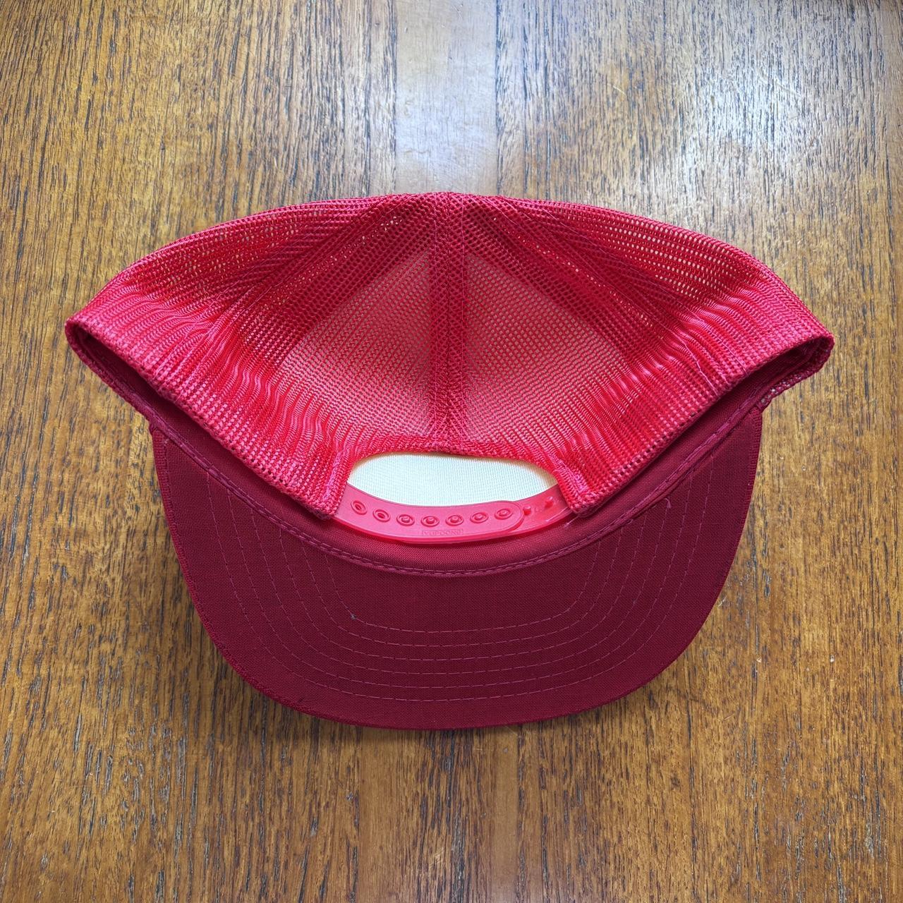 Vintage 90s USA Red’s Hill Top Tavern Montana restaurant bar graphic trucker cap