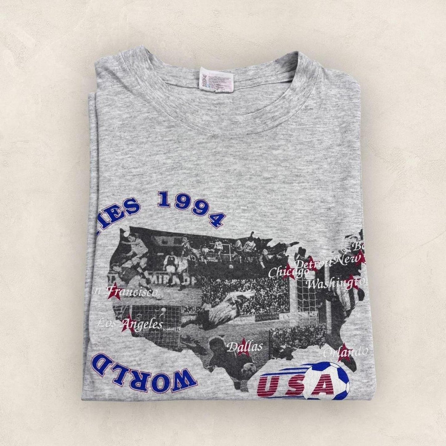 Vintage 90s USA World Cup 94 host cities football tournament graphic t-shirt