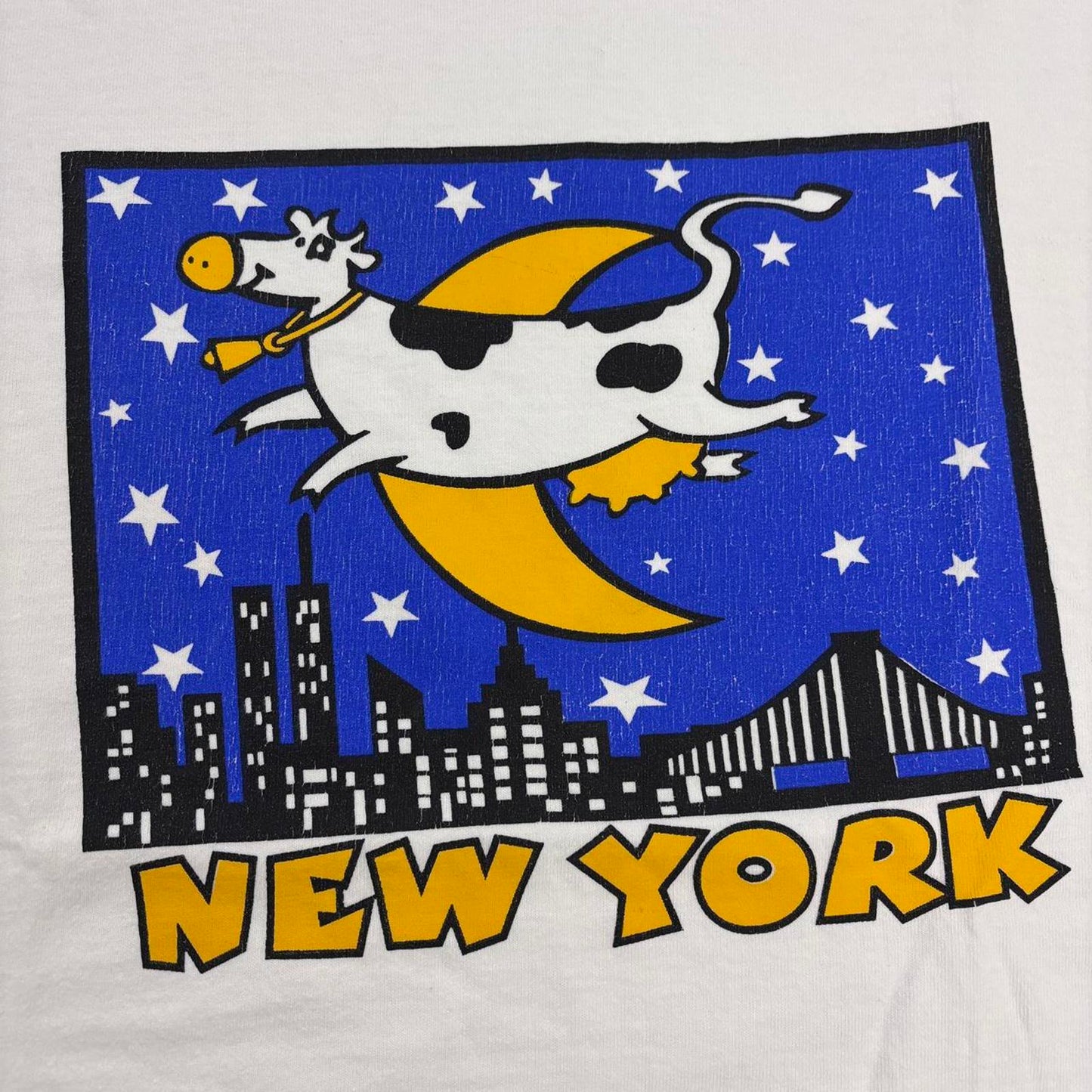 Vintage Y2K New York City cow jumped over the moon graphic t-shirt