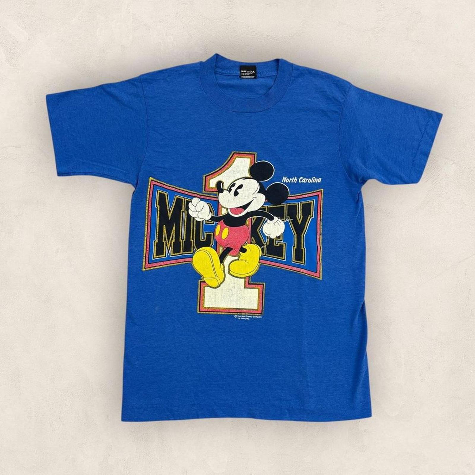 Vintage 90s USA Disney Mickey Mouse North Carolina cartoon graphic