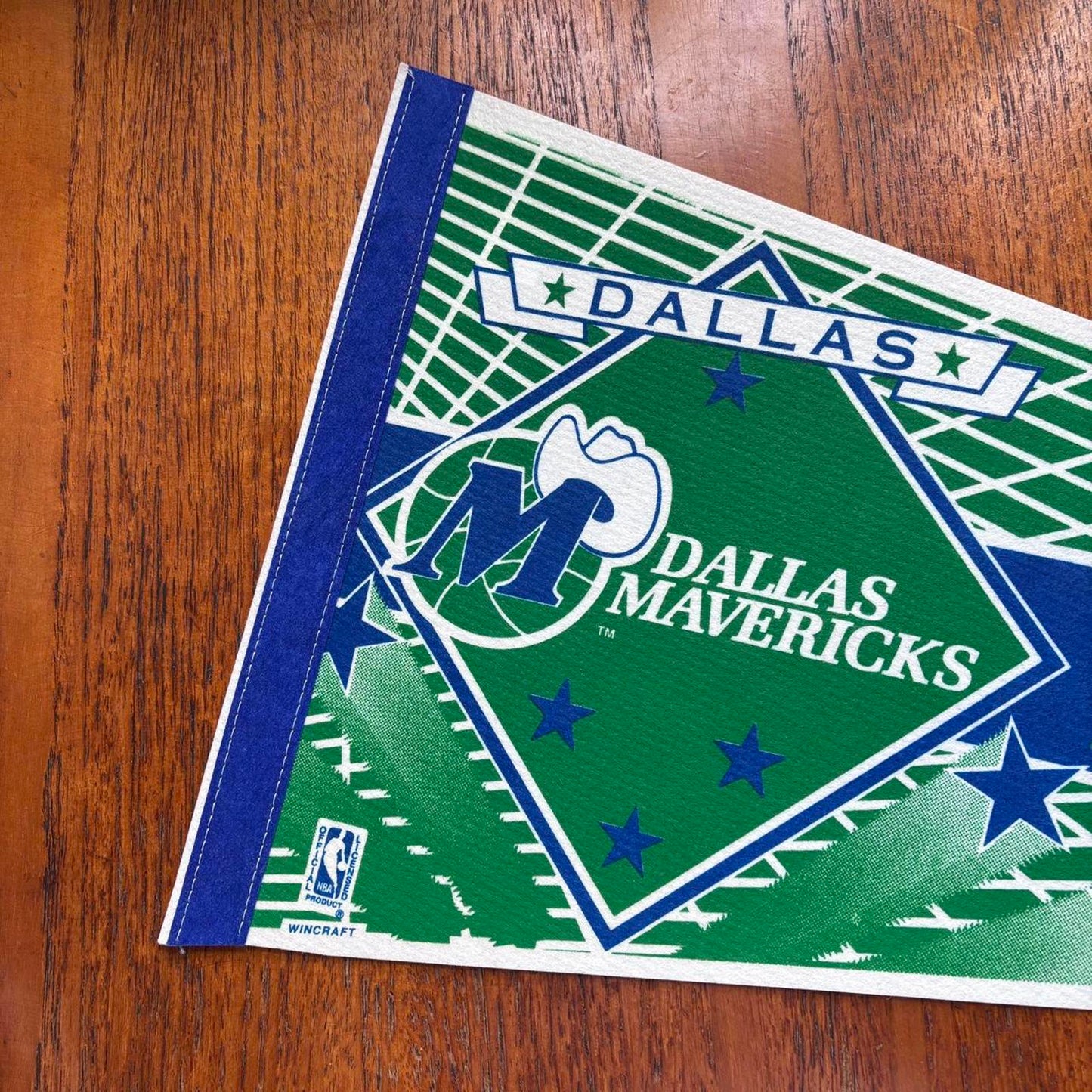 Vintage 90s USA Dallas Mavericks basketball NBA pennant