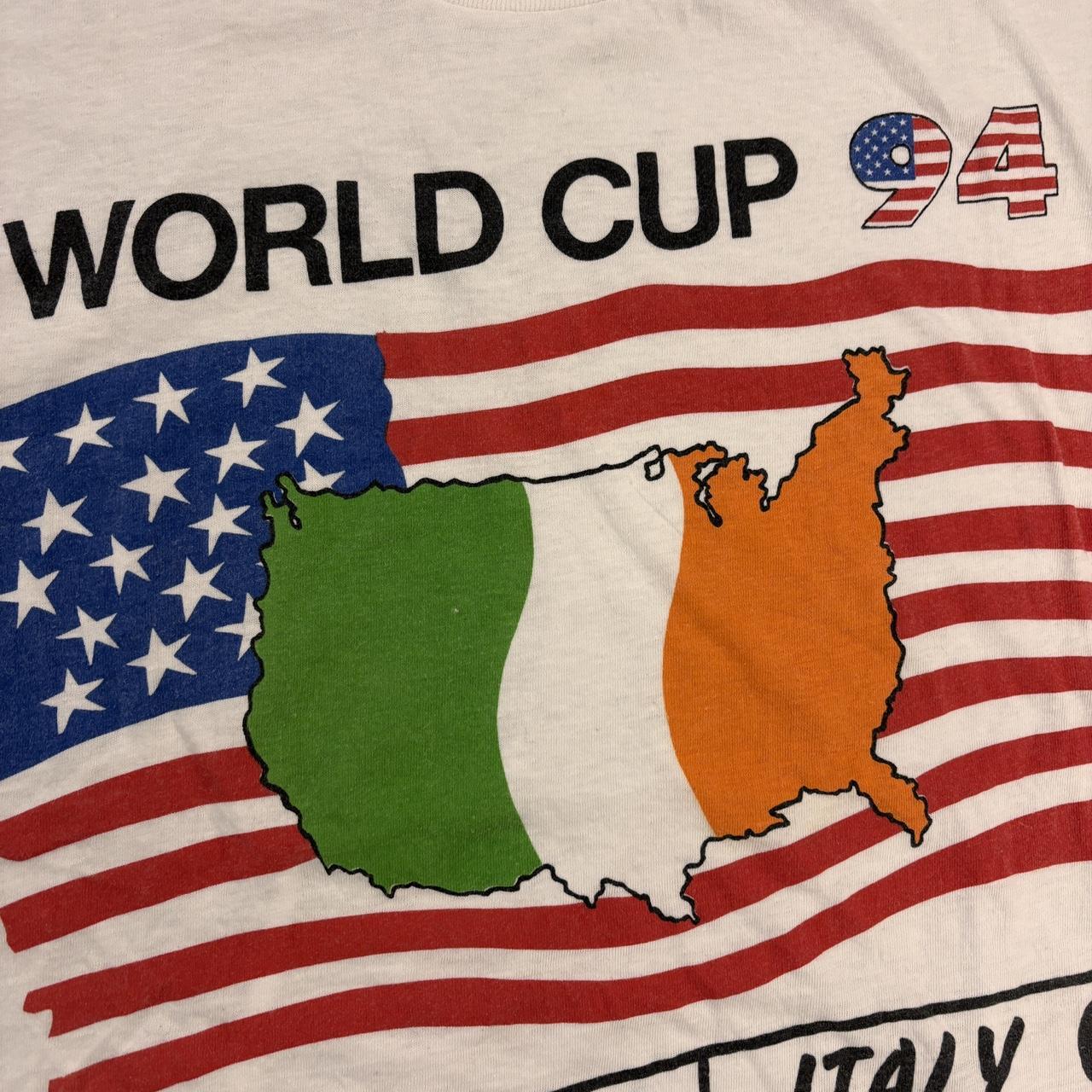 Vintage 90s USA World Cup 94 football tournament graphic t-shirt