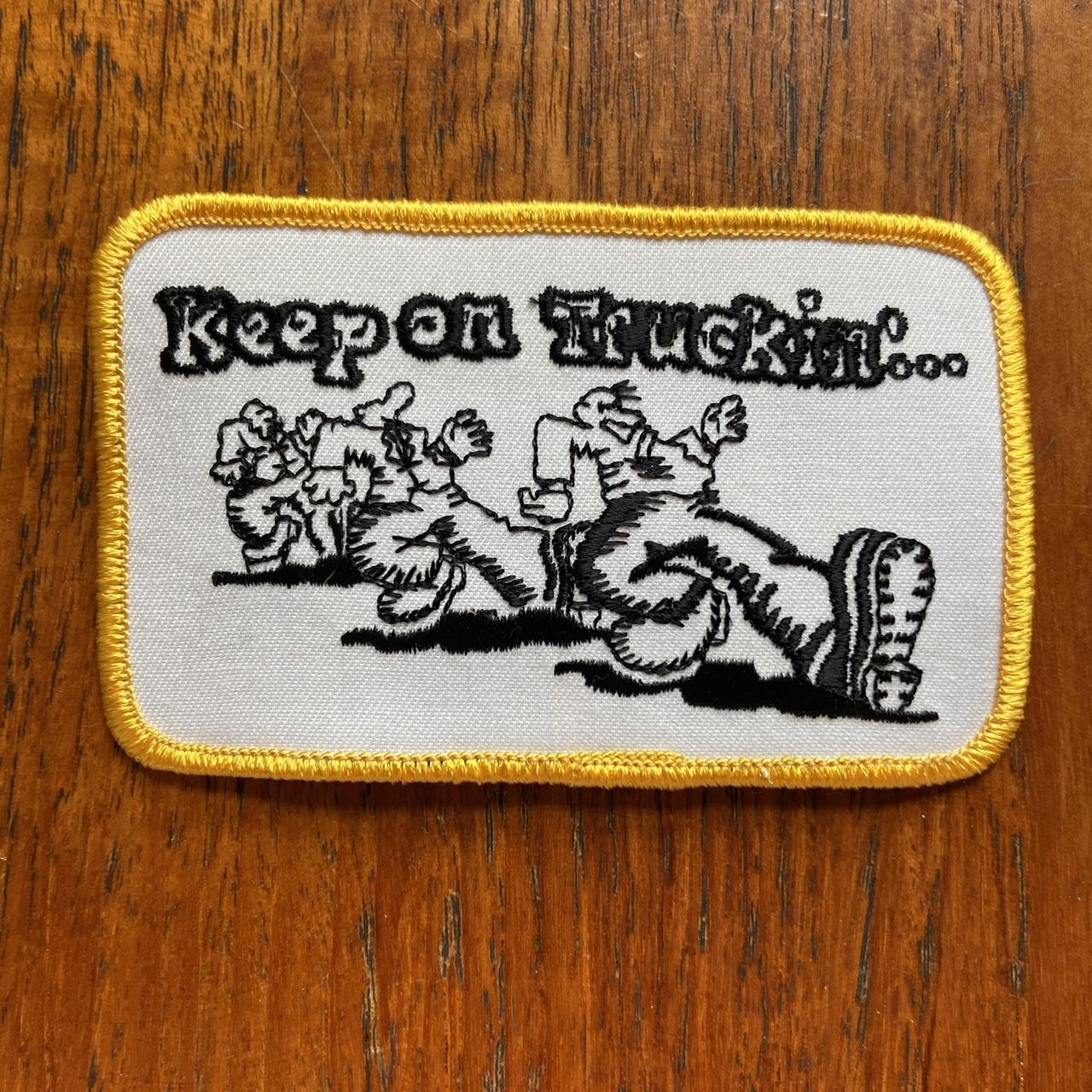 Vintage 80s USA Robert crumb cartoon “keep on truckin” embroidered sew on badge