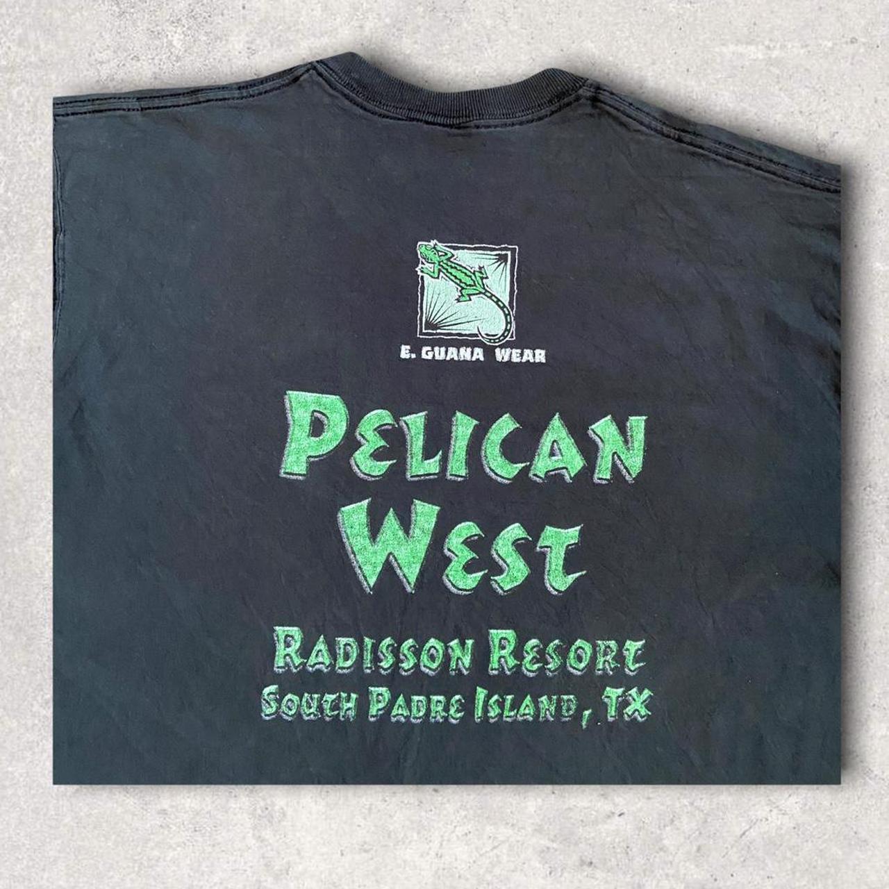 Vintage 90s USA Pelican West Radisson Resort South Padre Island Texas graphic t-shirt