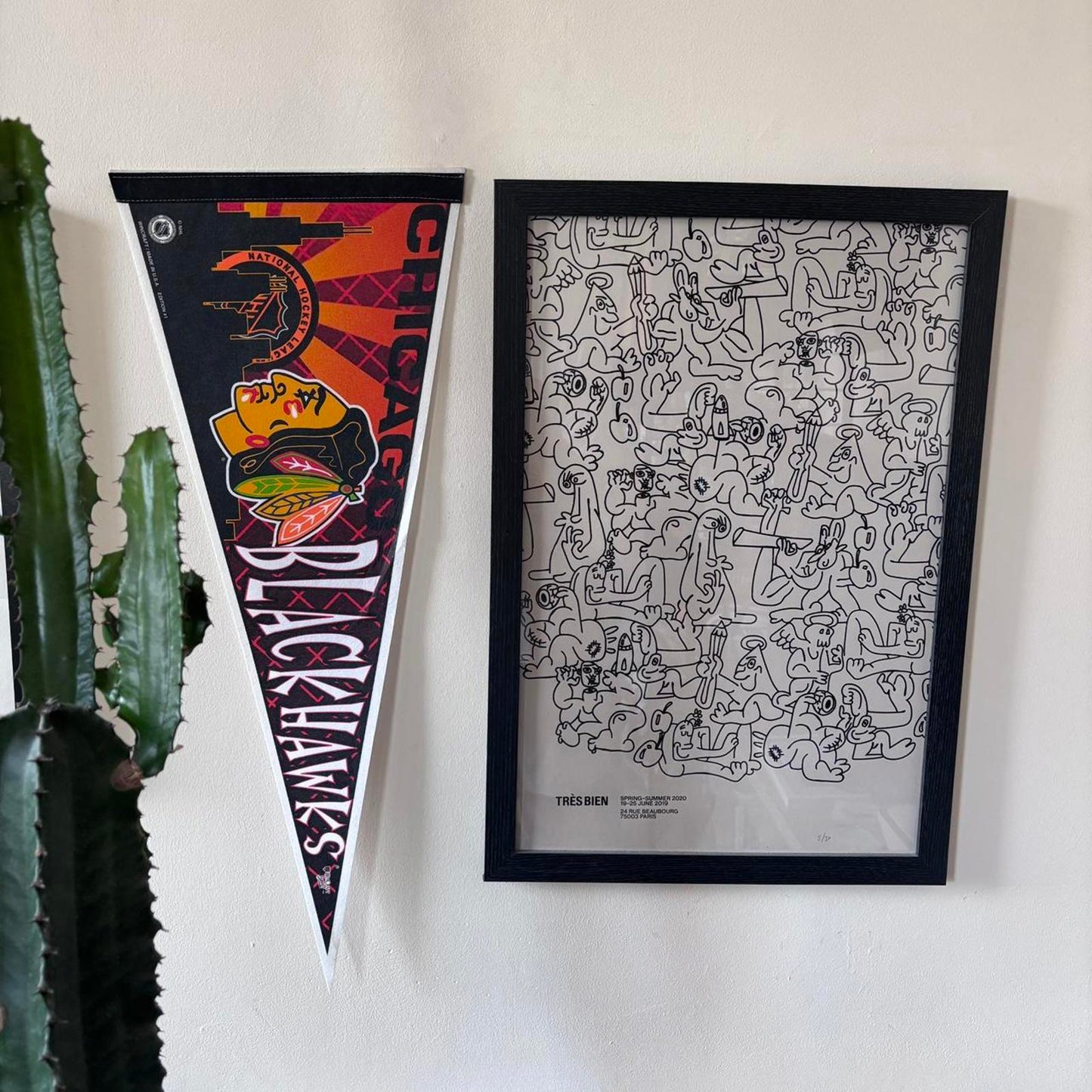 Vintage 90s USA Chicago Blackhawks NHL ice hockey felt pennant