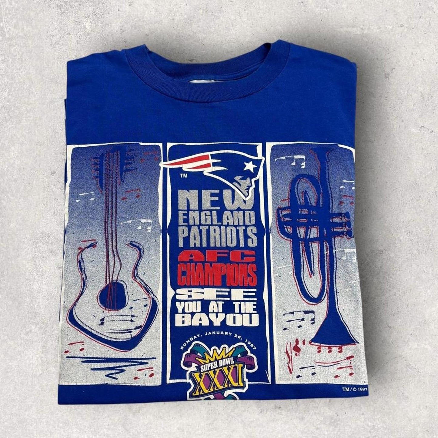 Vintage 90s USA New England Patriots Super Bowl 31 NFL graphic t-shirt