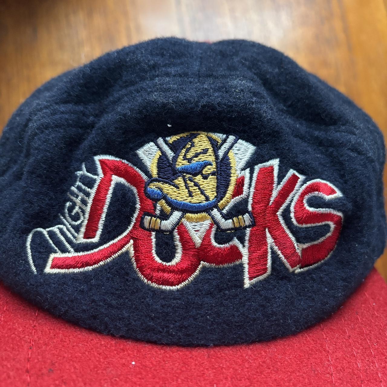 Vintage 90s USA Anaheim Mighty Ducks NHL ice hockey graphic cap