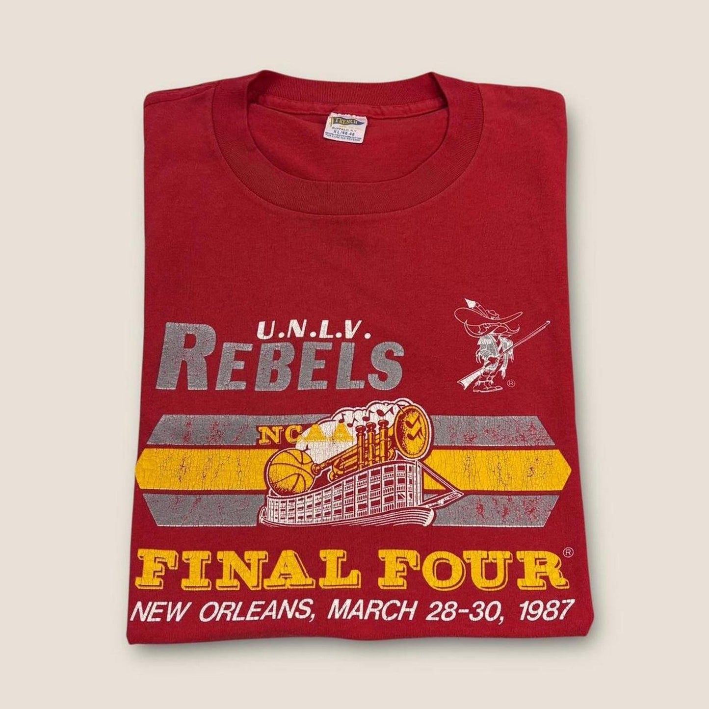 Vintage 80s USA university of Las Vegas Rebels varsity basketball t-shirt