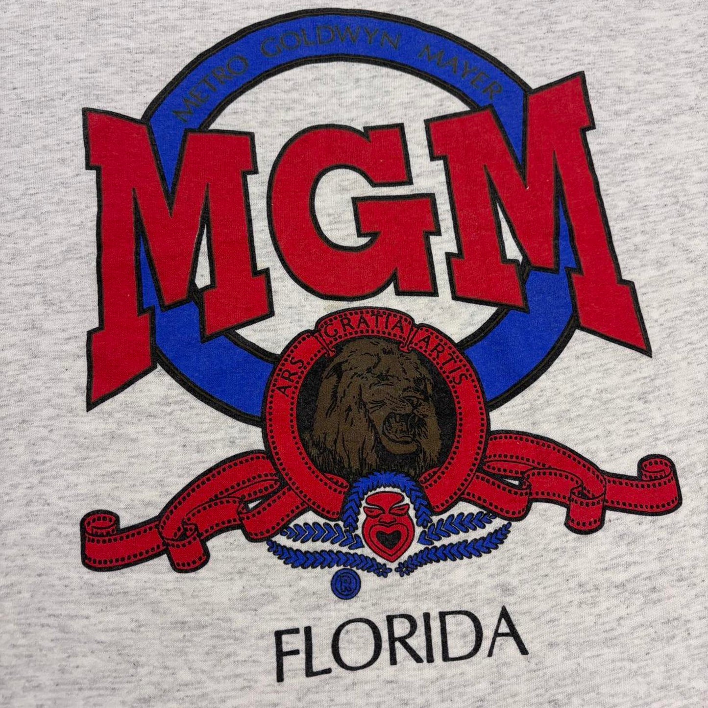 Vintage 90s USA MGM studios Florida metro Goldwyn Mayer movie theme park t-shirt