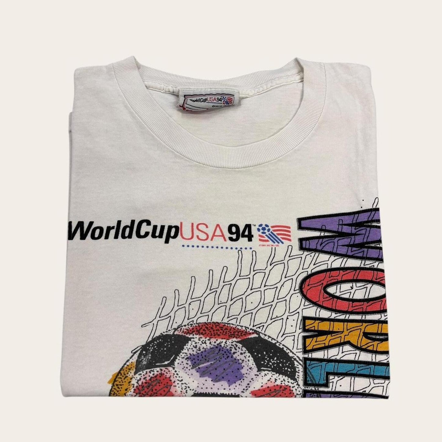 Vintage USA World Cup 94 football tournament graphic t-shirt