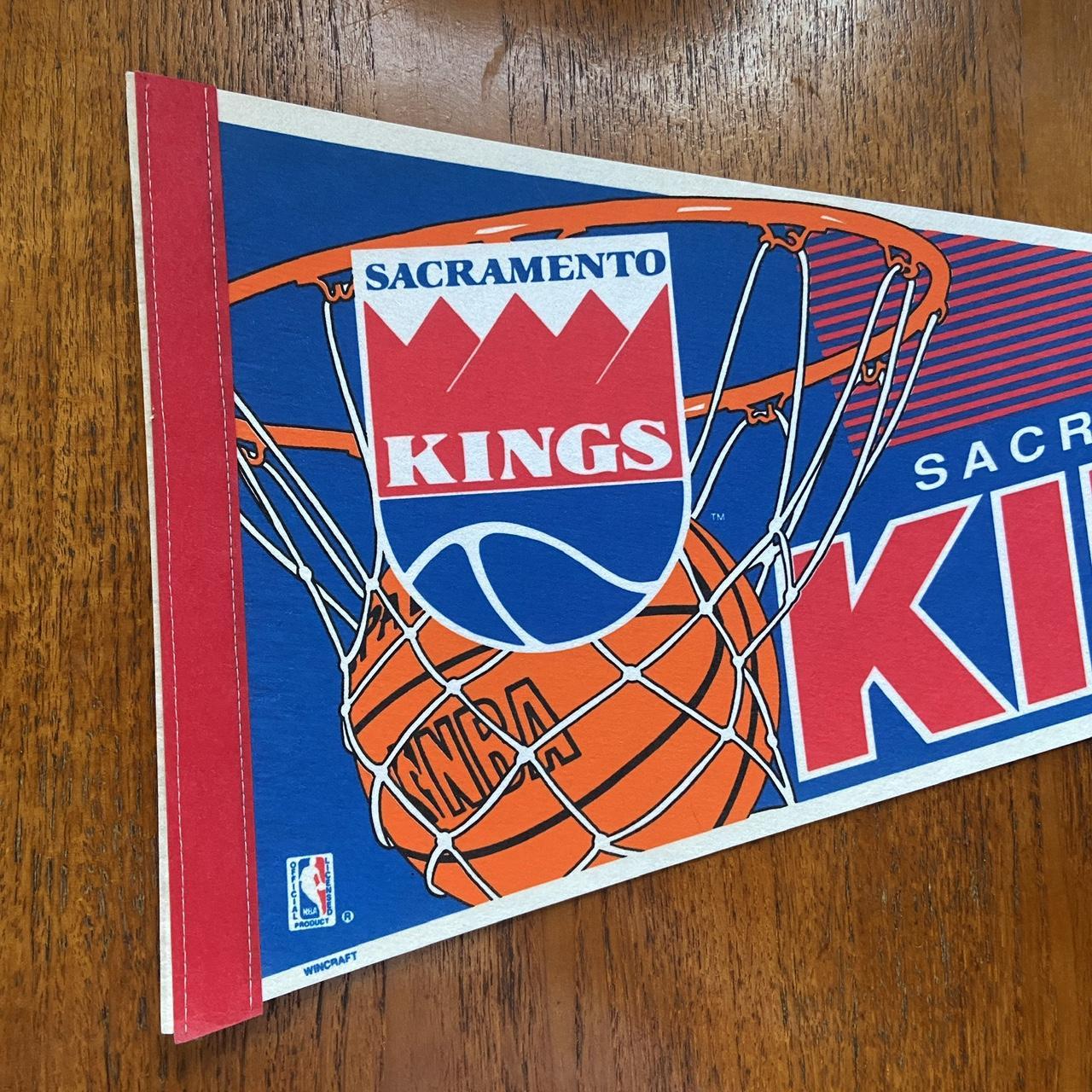 Vintage 90s USA Sacramento Kings NBA basketball felt pennant