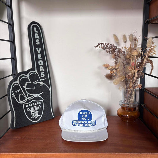 Vintage 90s KMZU FM radio station Missouri farm agriculture workwear cap